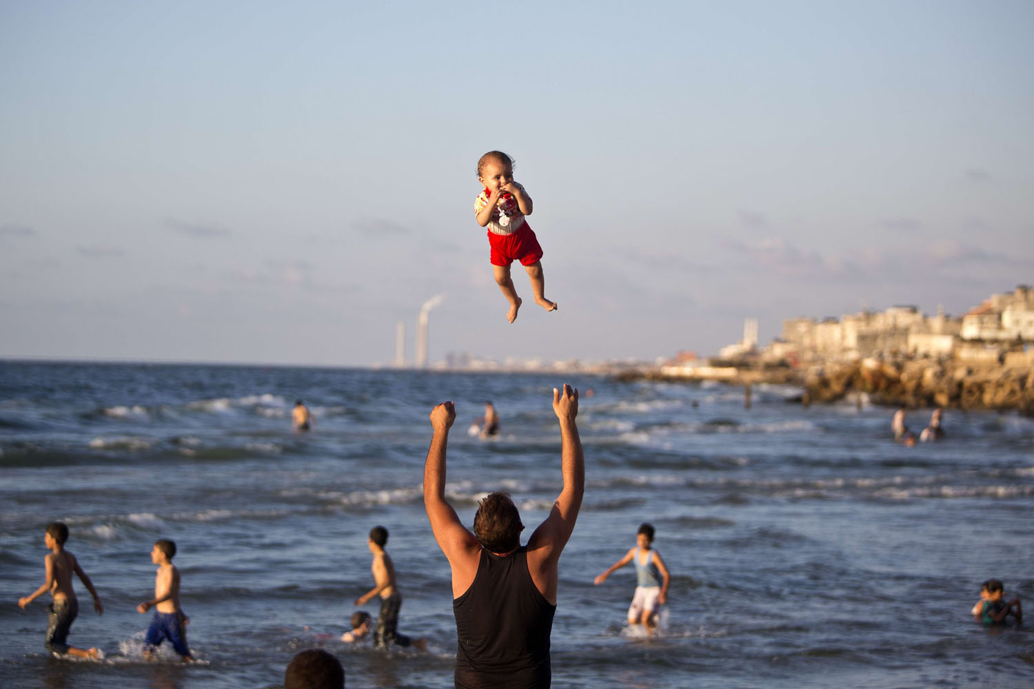 TOPSHOTS-PALESTINIAN-FEATURE-GAZA-BEACH