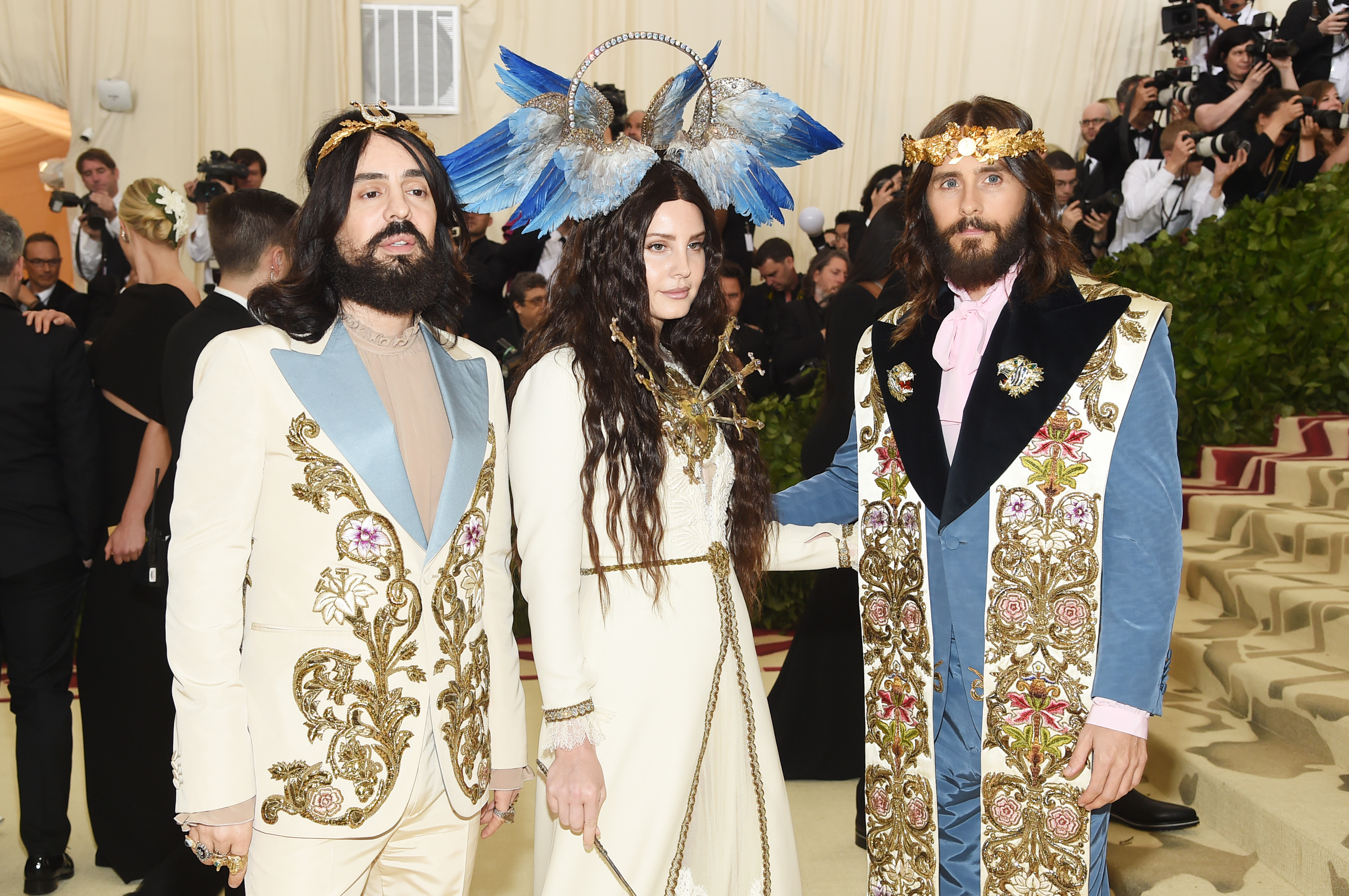 jesus dress red carpet Controversy at the Red Carpet: Blocked Jesus Dress Sparks Debate