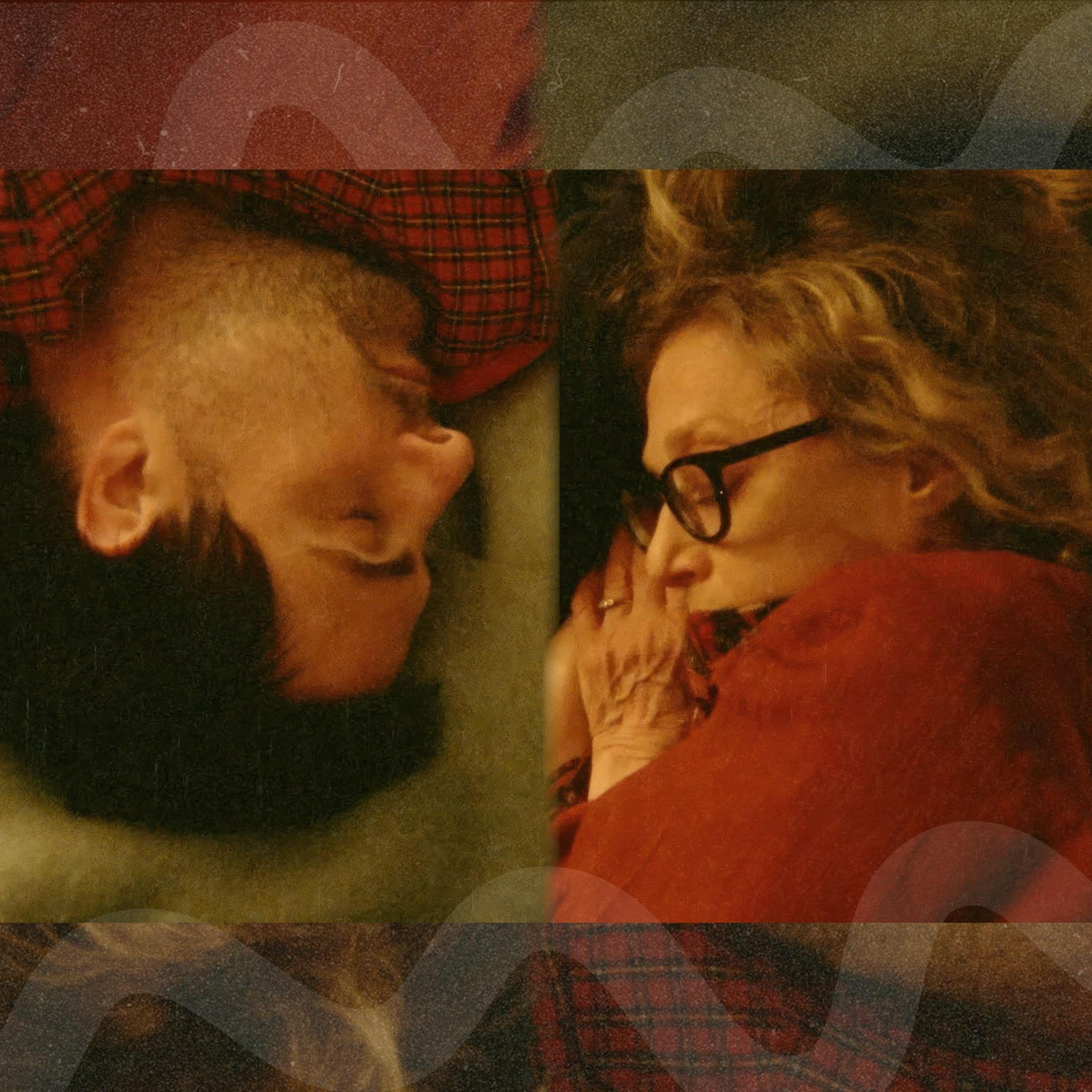 Jason Schwartzman and Carol Kane in <em>Between the Temples</em>