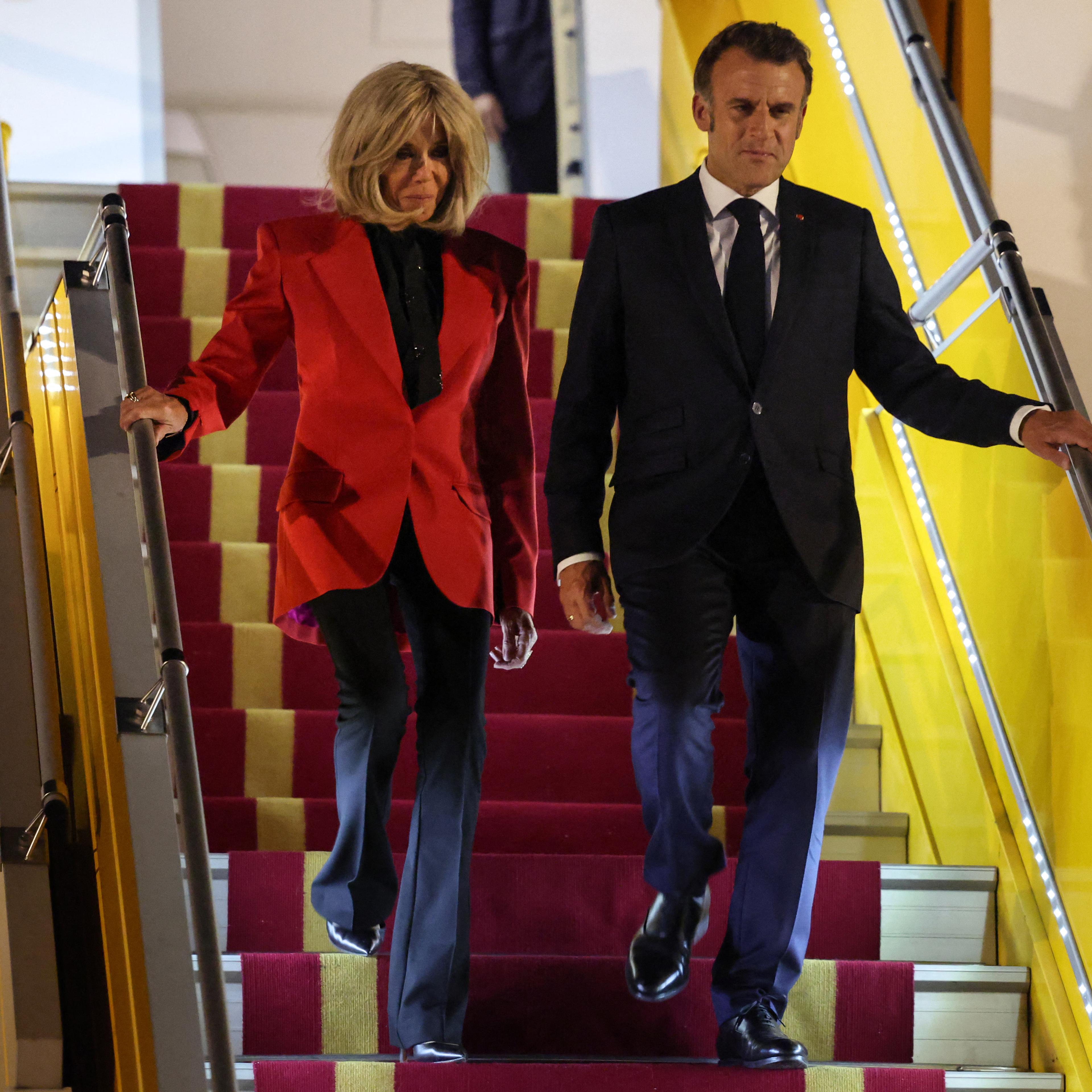 TOPSHOT-VIETNAM-FRANCE-DIPLOMACY