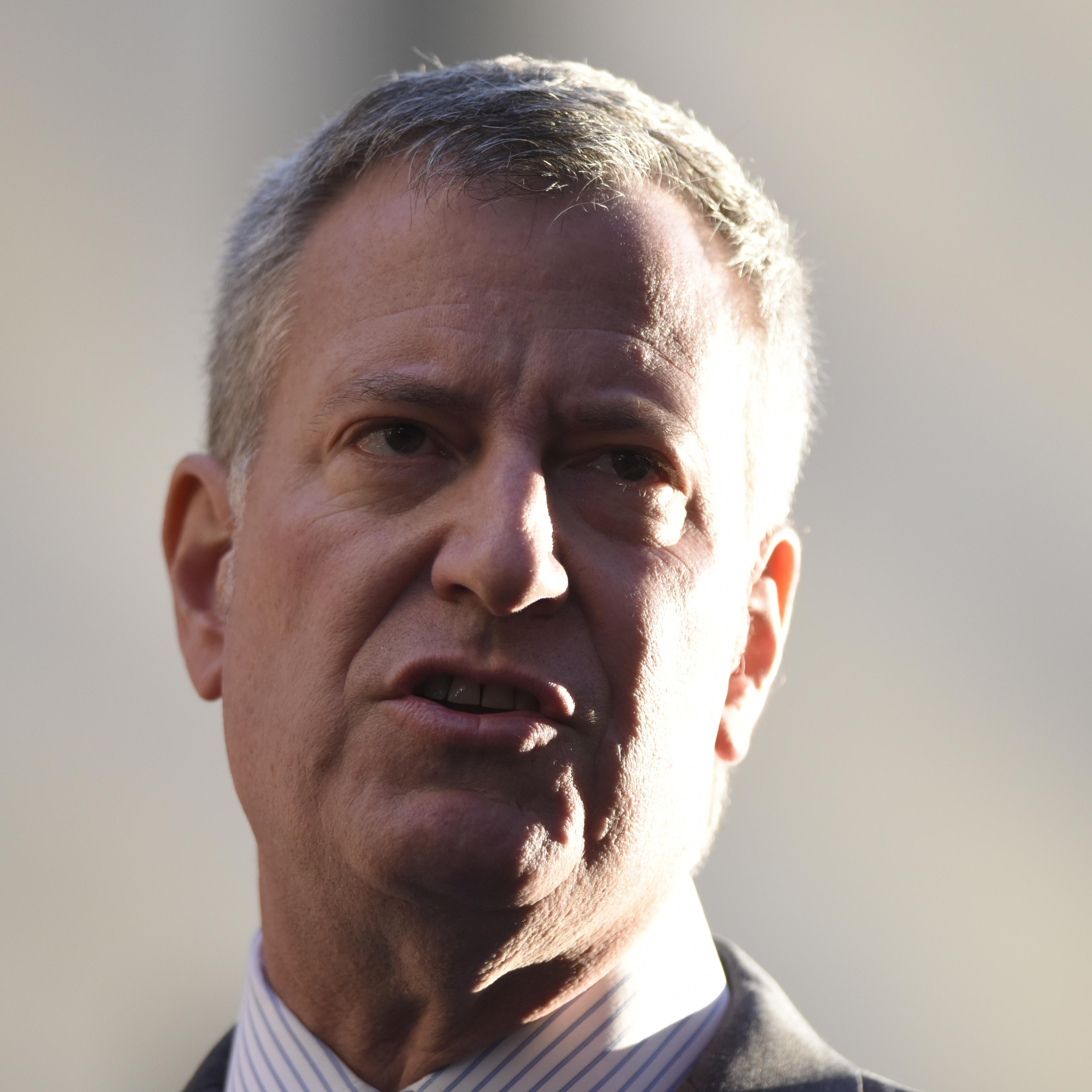 New York City Mayor Bill de Blasio led a rally of elected officials and first responders to call on Congress to extend the Zadroga Act.