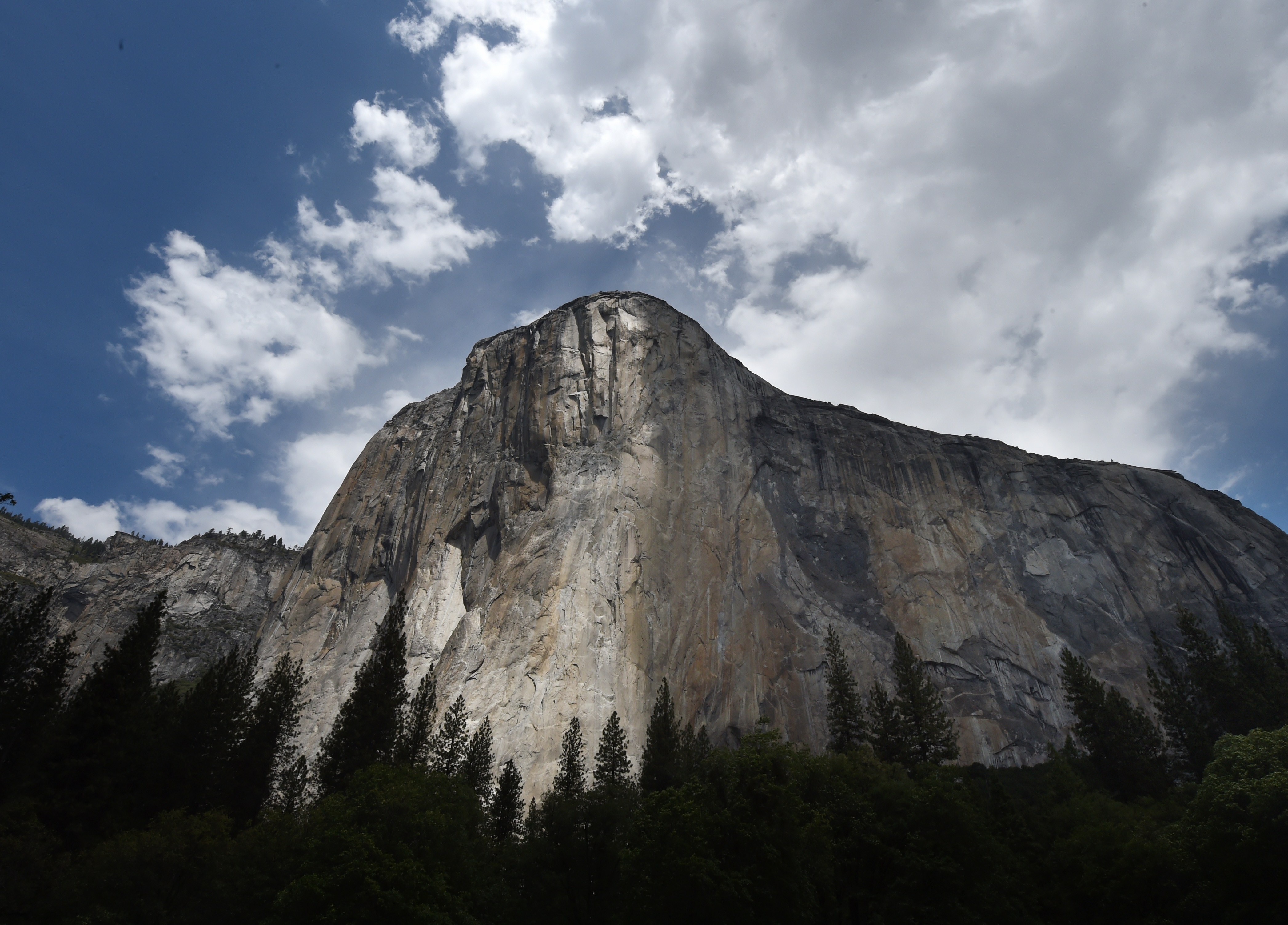 ENVIRONMENT-US-TOURISM-DROUGHT-YOSEMITE