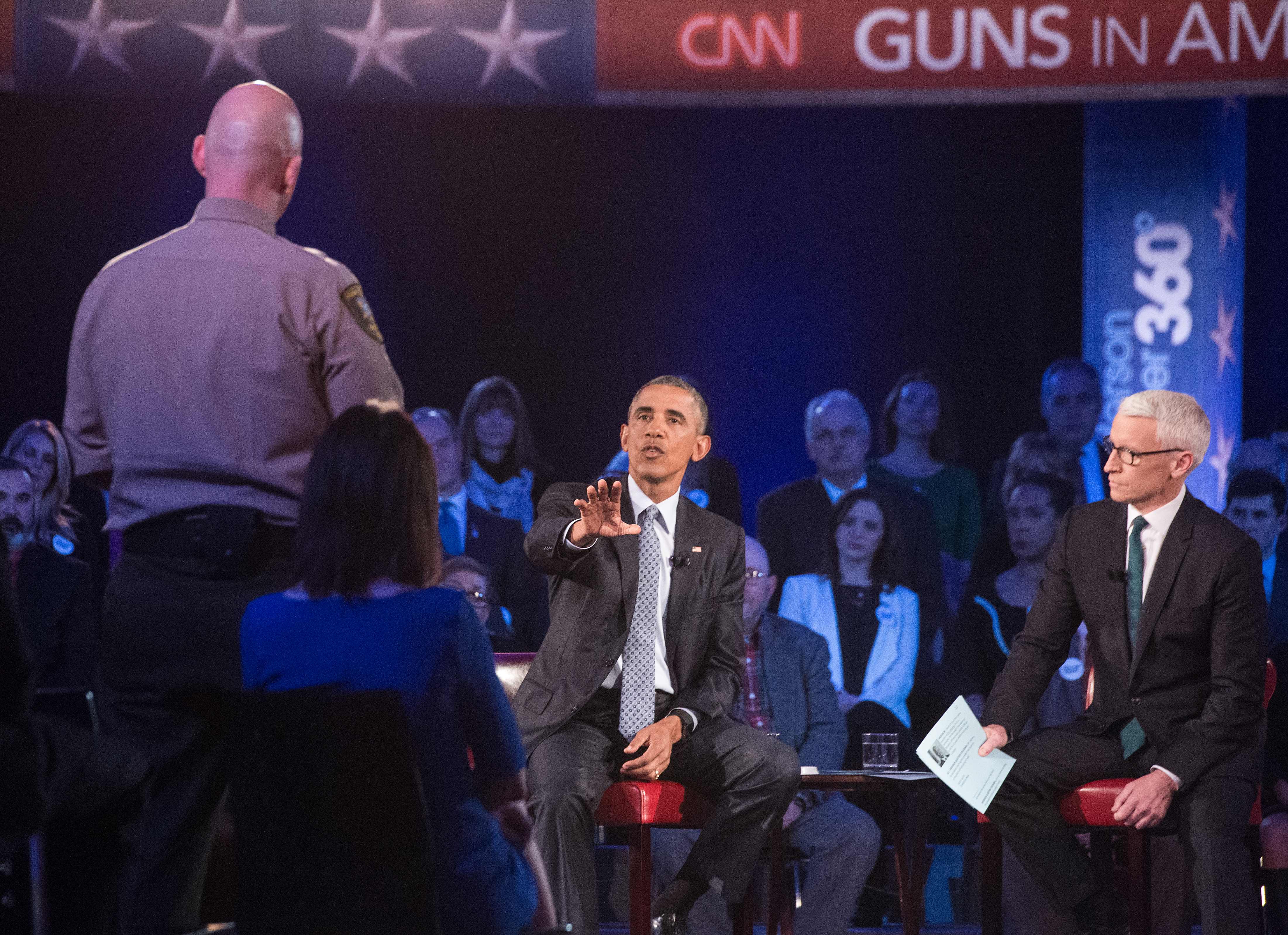 US-POLITICS-GUNS-OBAMA