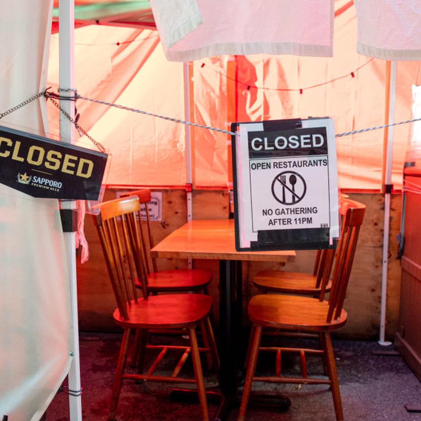 New York City Restaurants Resume Indoor Service At 25% Capacity