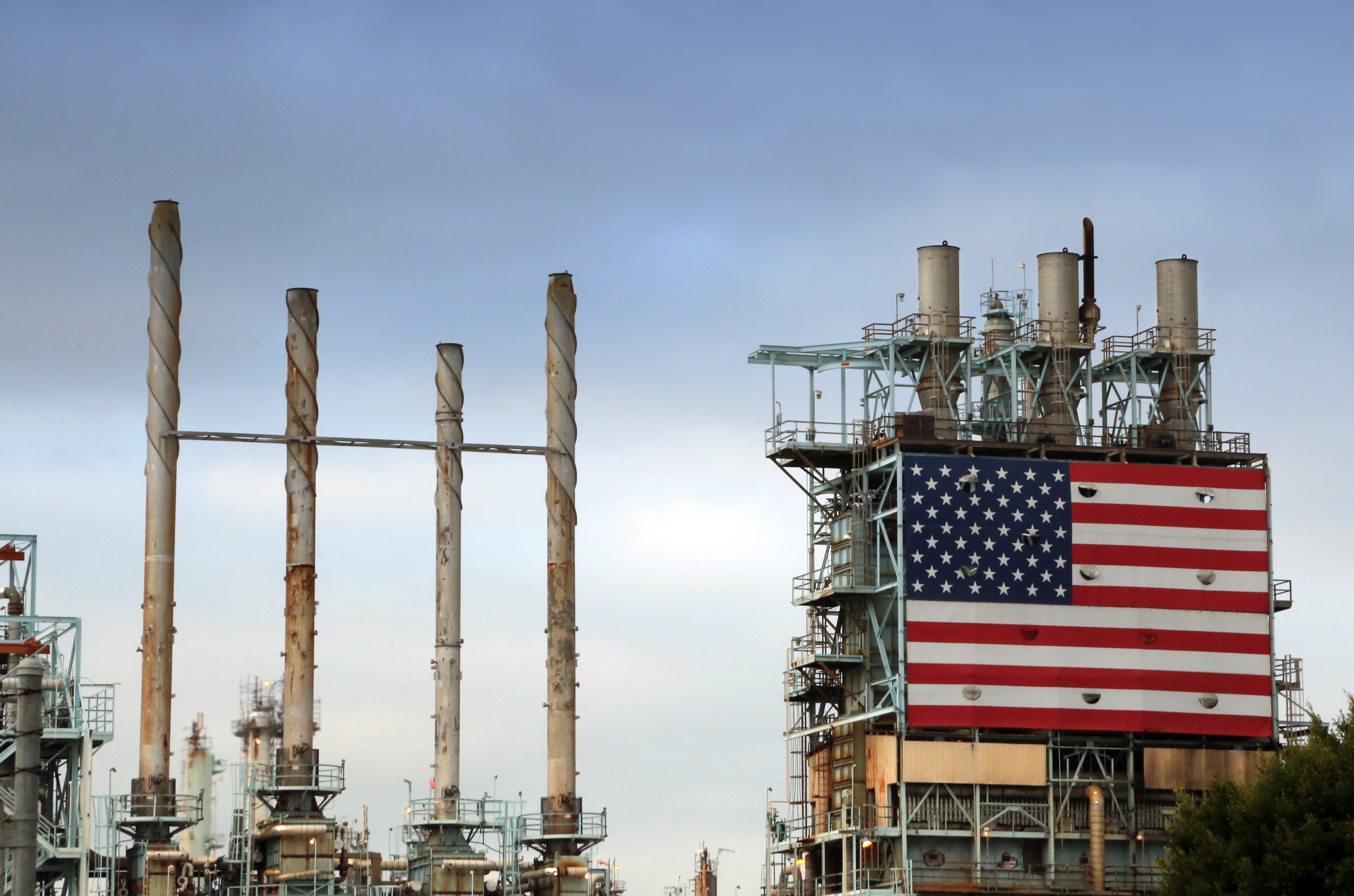 oil-refinery-american-flag
