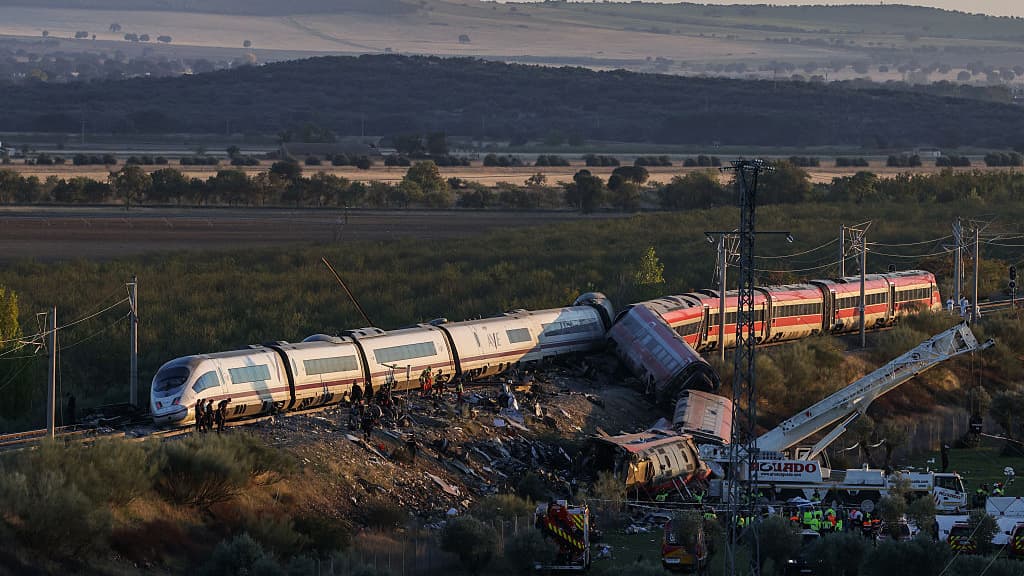 Spanish Transport Minister Blames Train Crash That Killed 68 on ‘Inexplicable’ Error