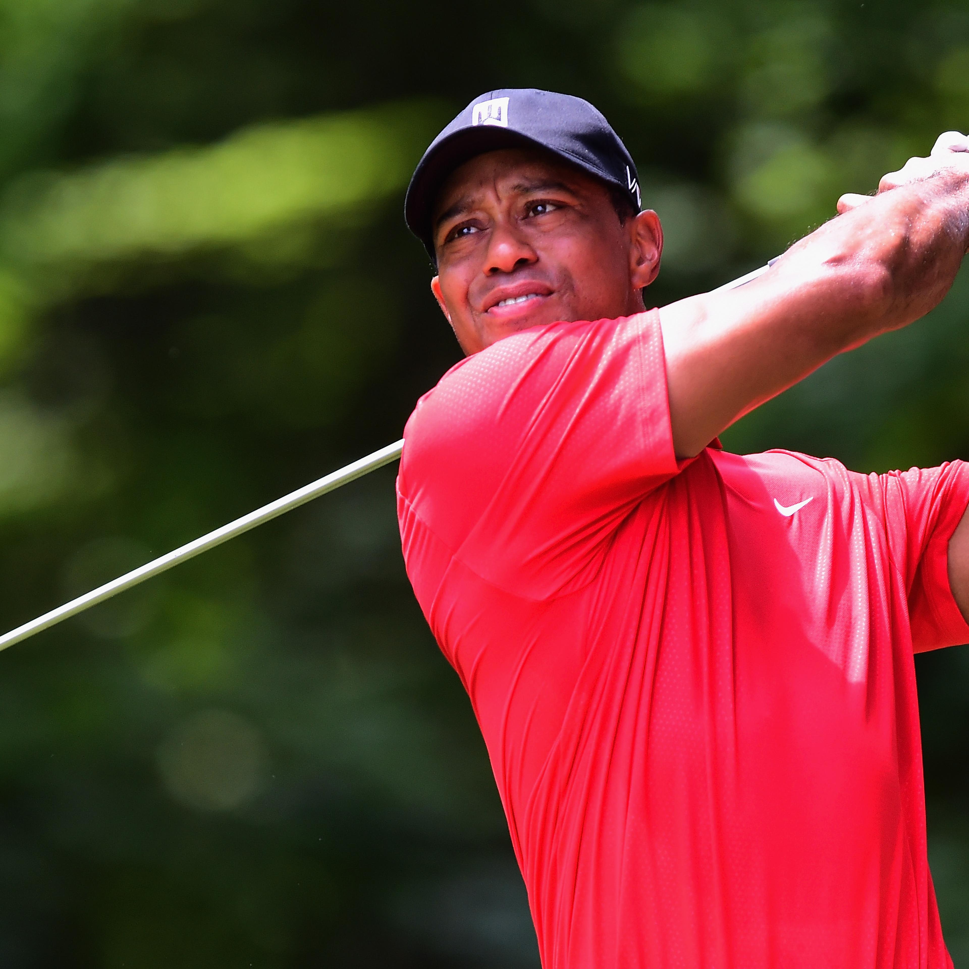 Tiger Woods tees off on the second hole during the final round of the Wyndham Championship at Sedgefield Country Club on August 23, 2015 in Greensboro, North Carolina.