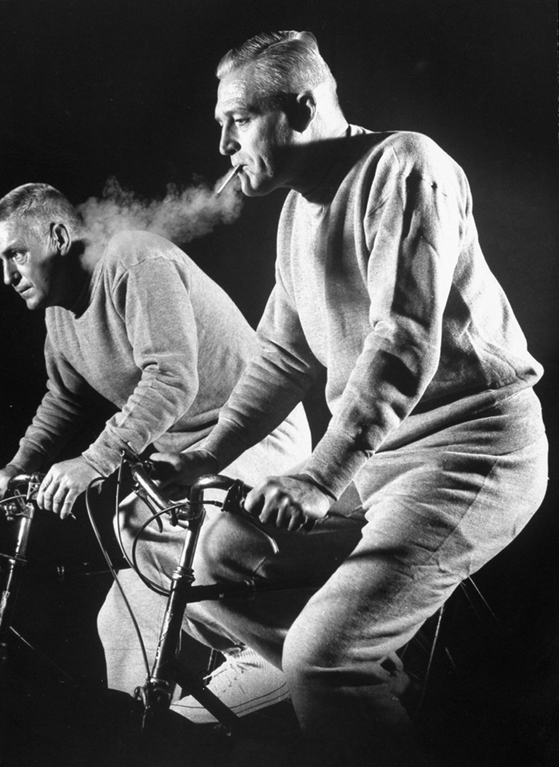 scientists who smoke cigarettes A man believed to be the world's oldest smoker has died just hours after celebrating his birthday. Jan Steenberg, claimed to be 121 years old, passed away due to an asthma UNFILTERED CIGARETTE CLAIMS