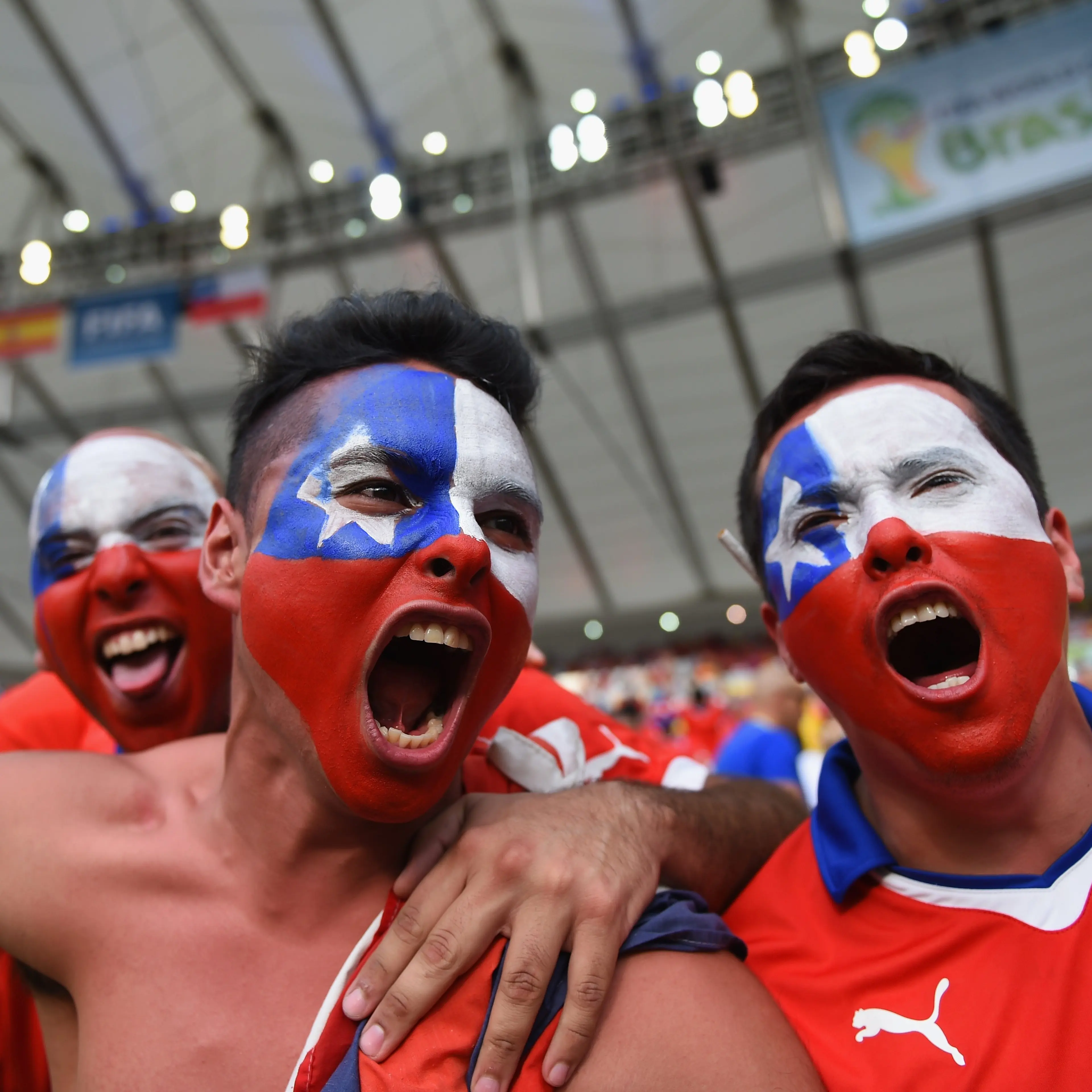 Spain v Chile: Group B - 2014 FIFA World Cup Brazil