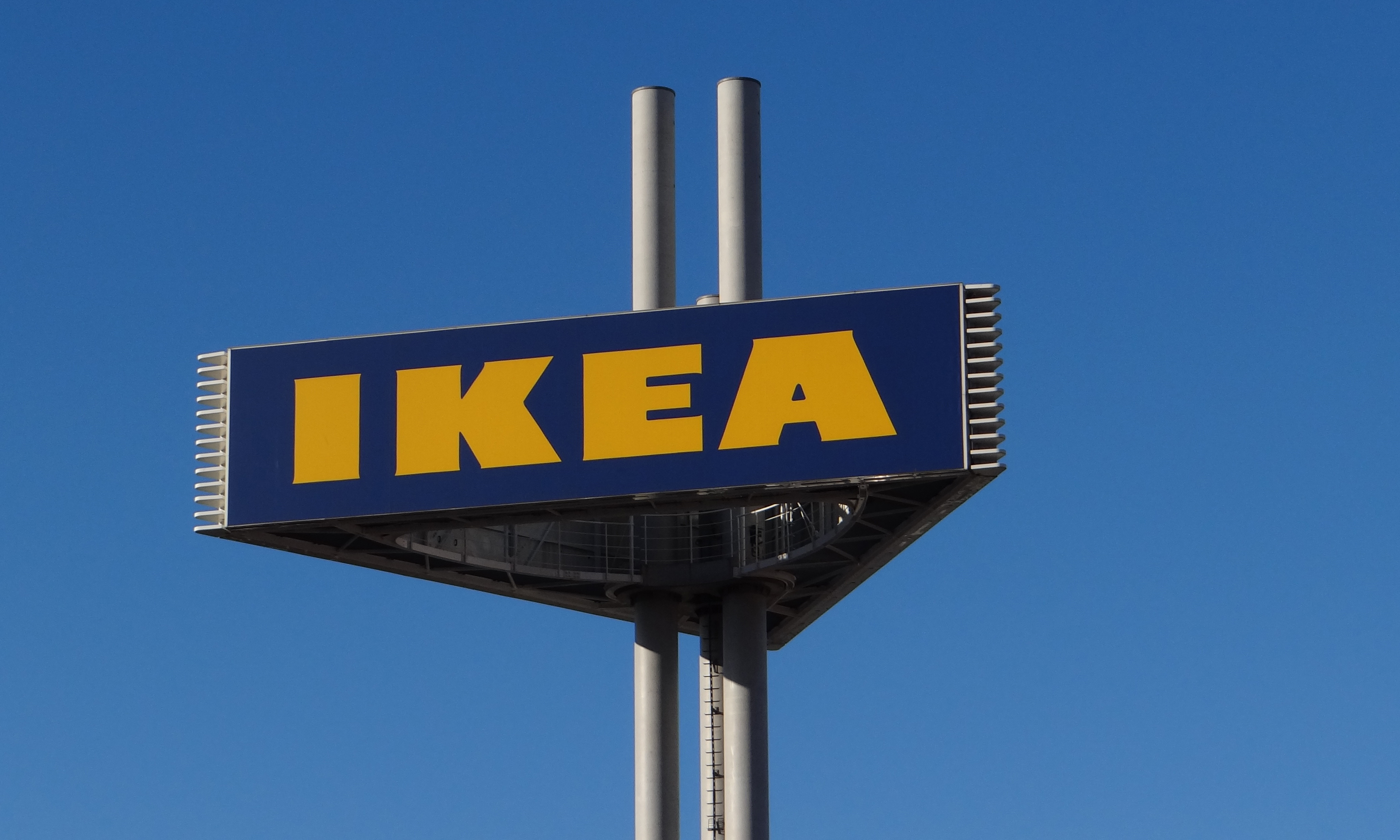 Ikea Moebelhaus in Berlin-Spandau, Firmenlogo.