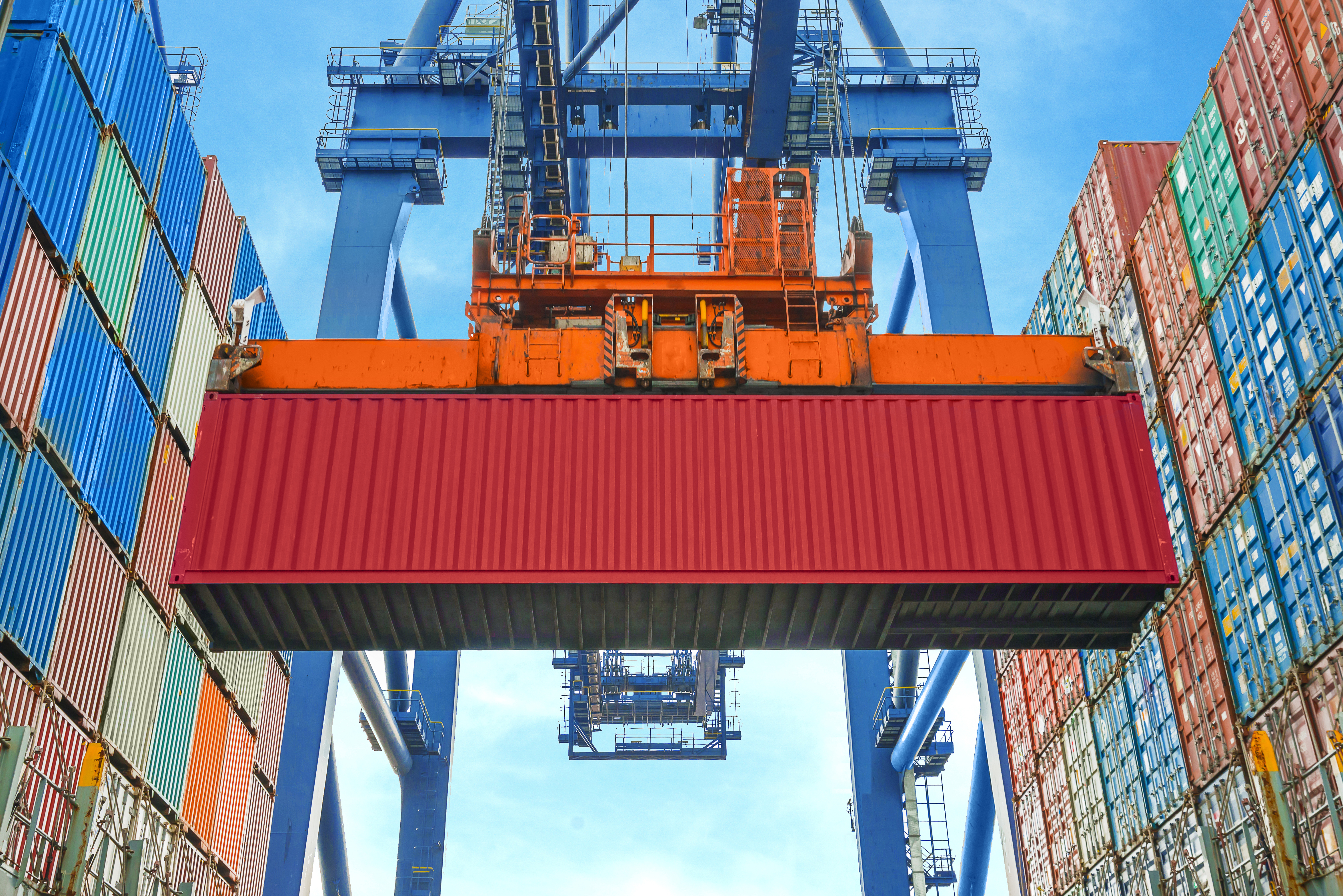crane-cargo-container