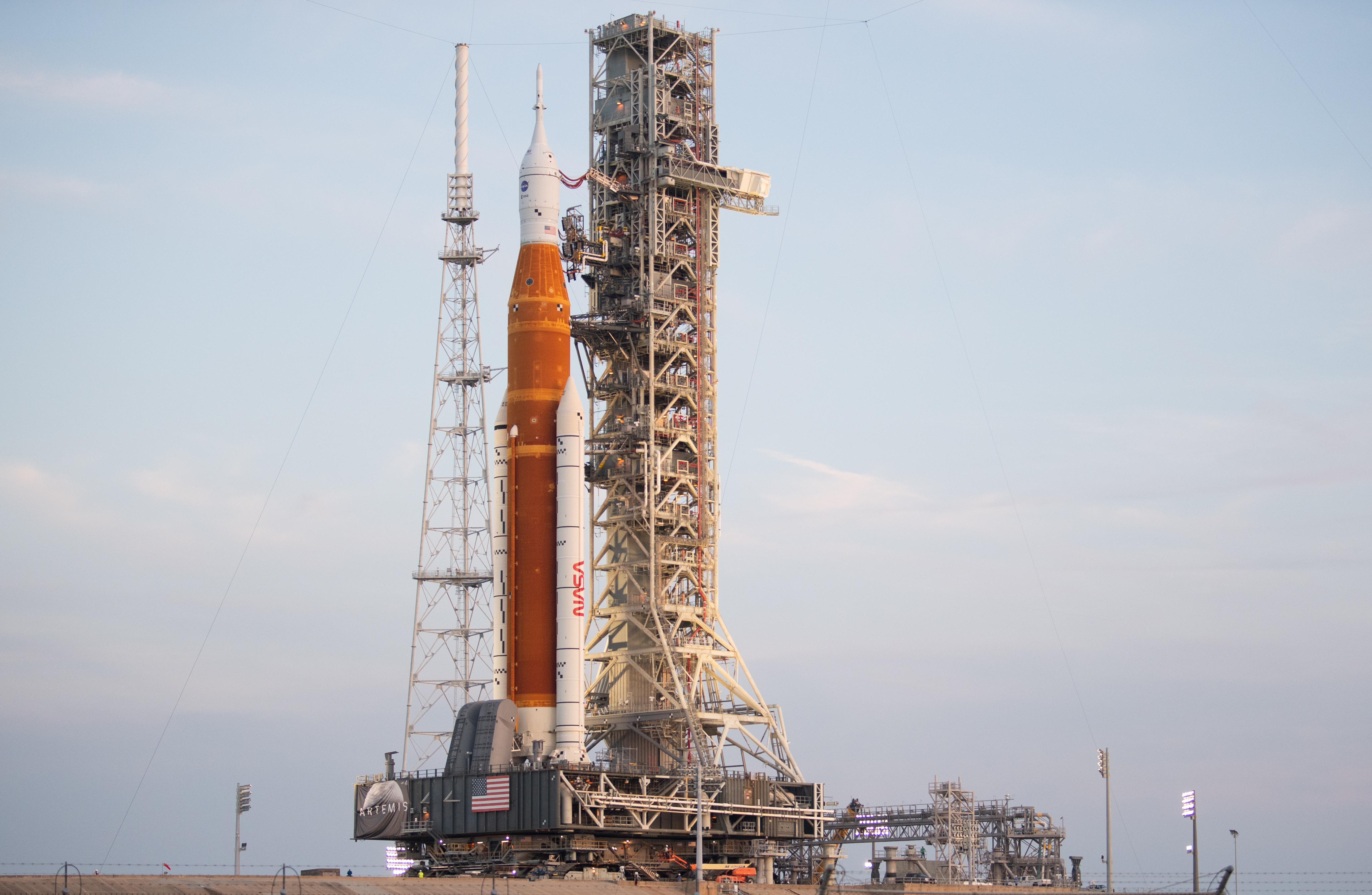 Artemis I Rollout