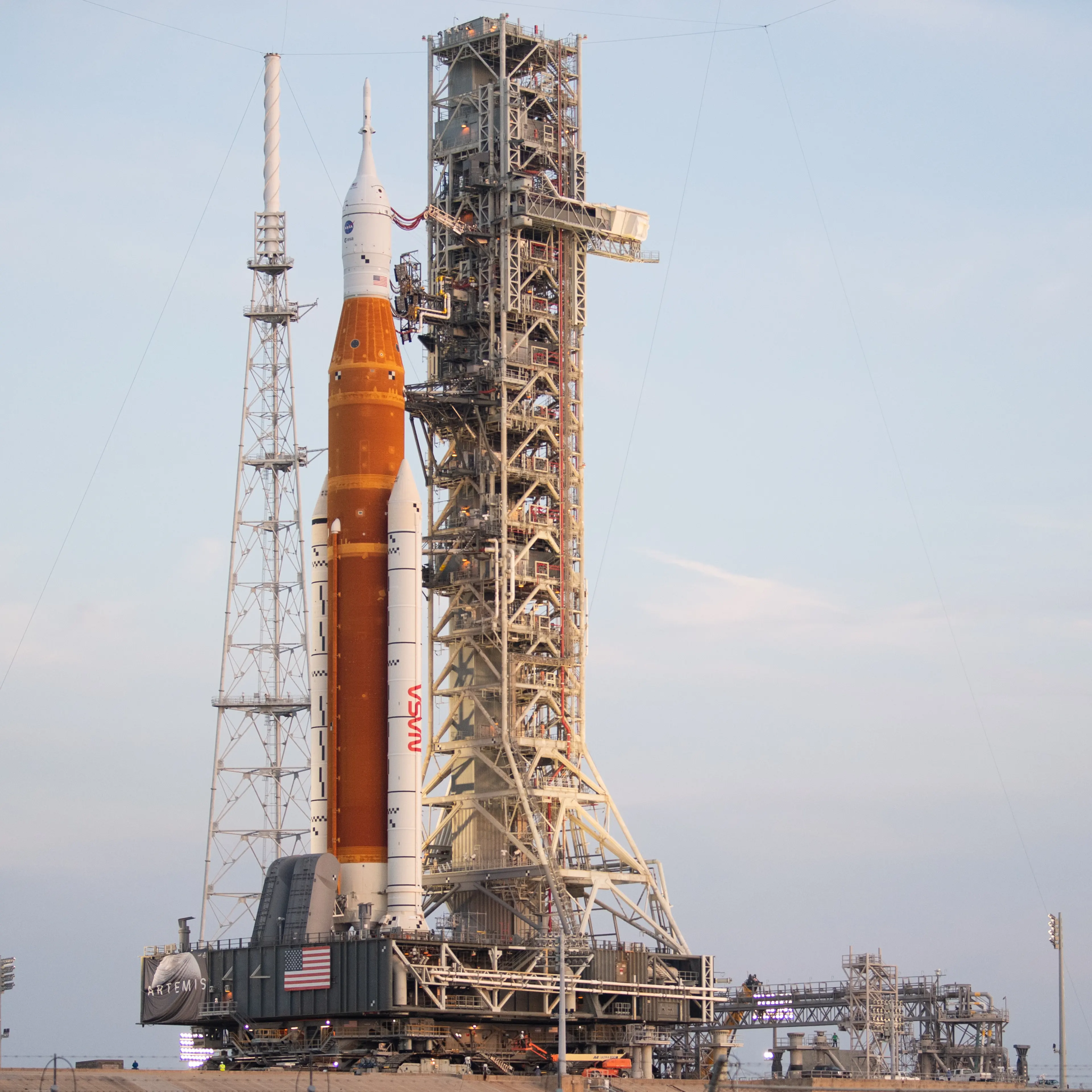 Artemis I Rollout