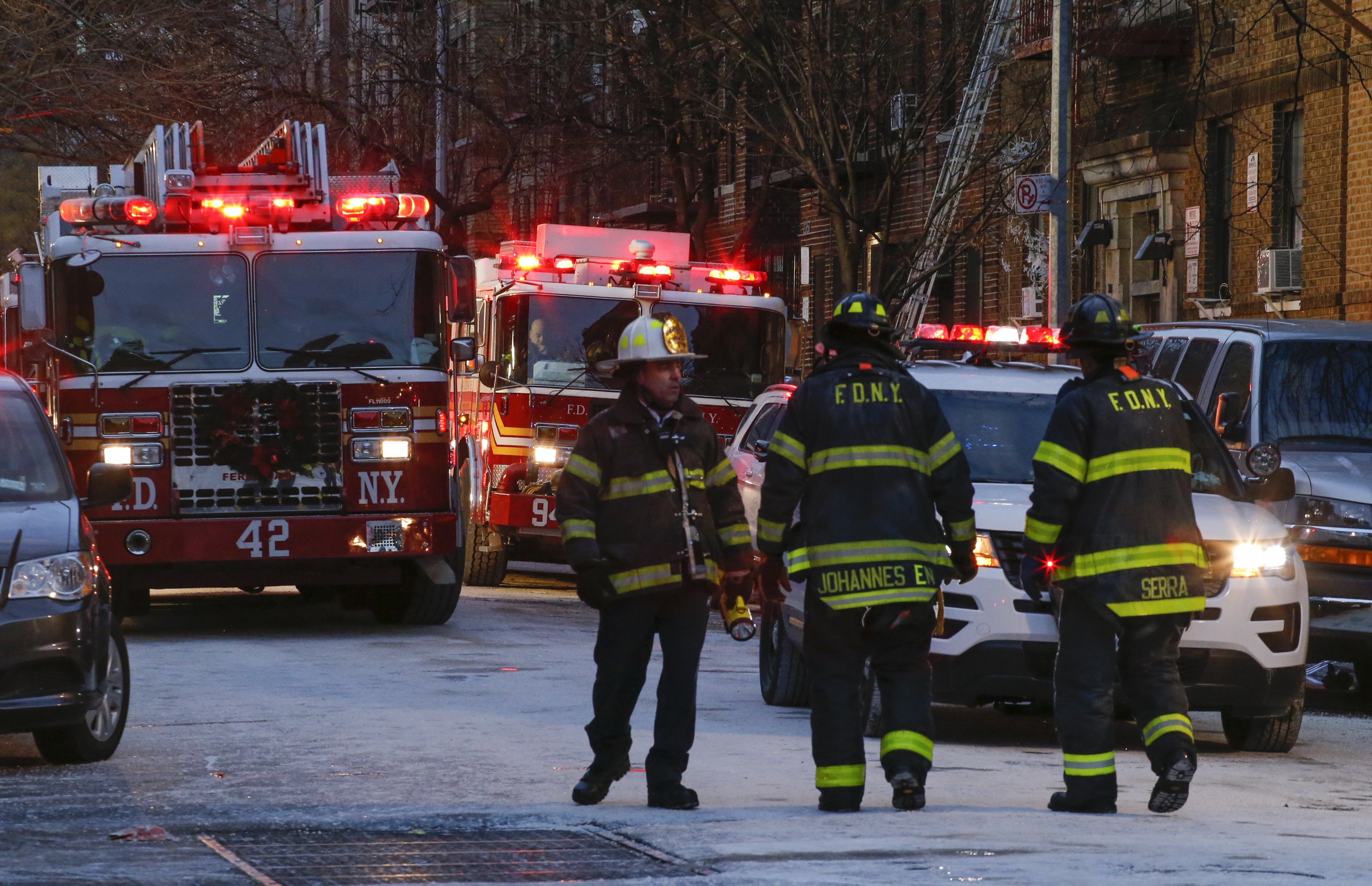 US-DISASTER-FIRE-NEW-YORK