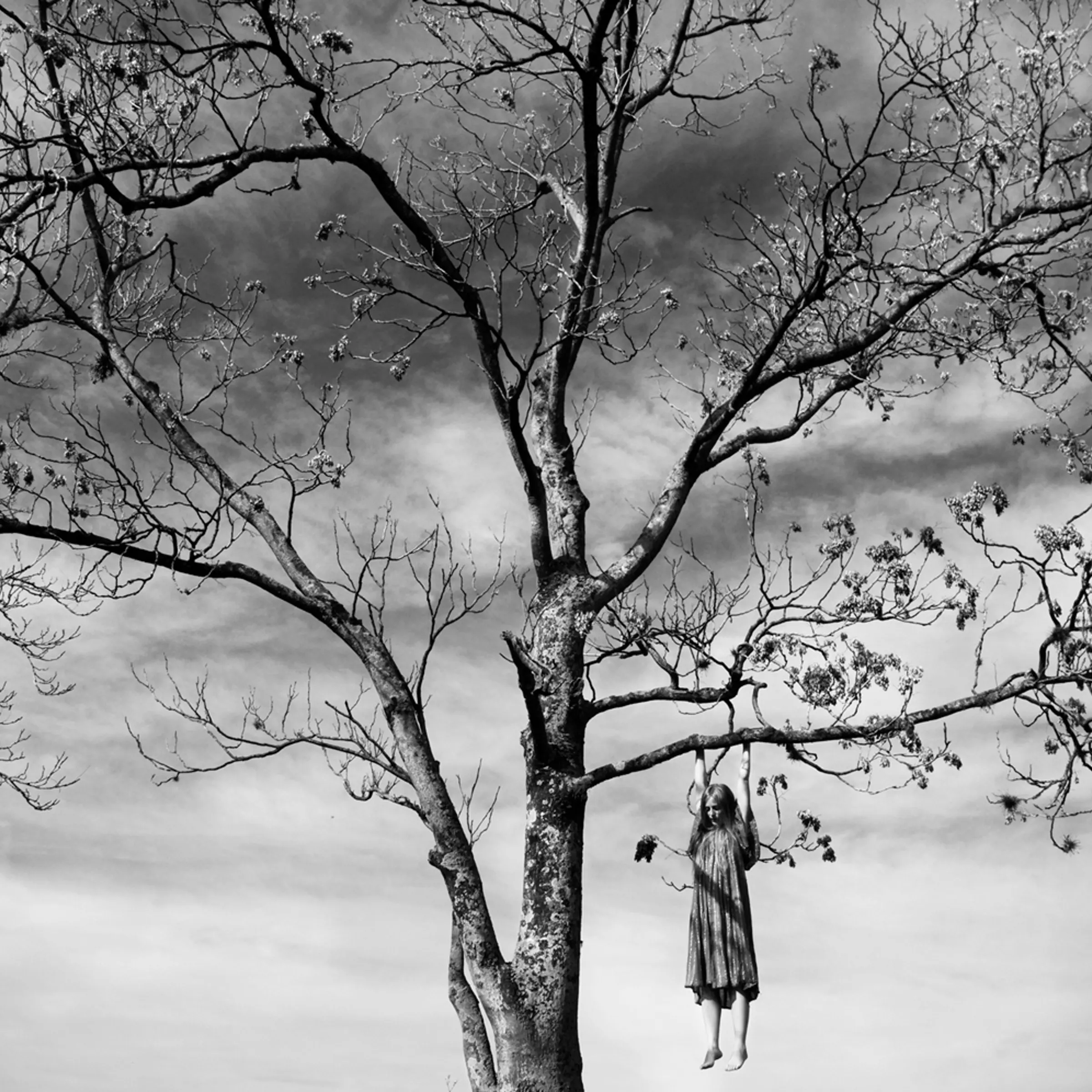 From the series <i>Anonymous</i> by Sofía López Mañán, one of the eight finalists selected for <i>MONO</i>. You can see more of her work <a href="http://www.sofilopez.com.ar/index.php?/projects/anonymous/" target="_new"><b><i>here.</i></b></a>