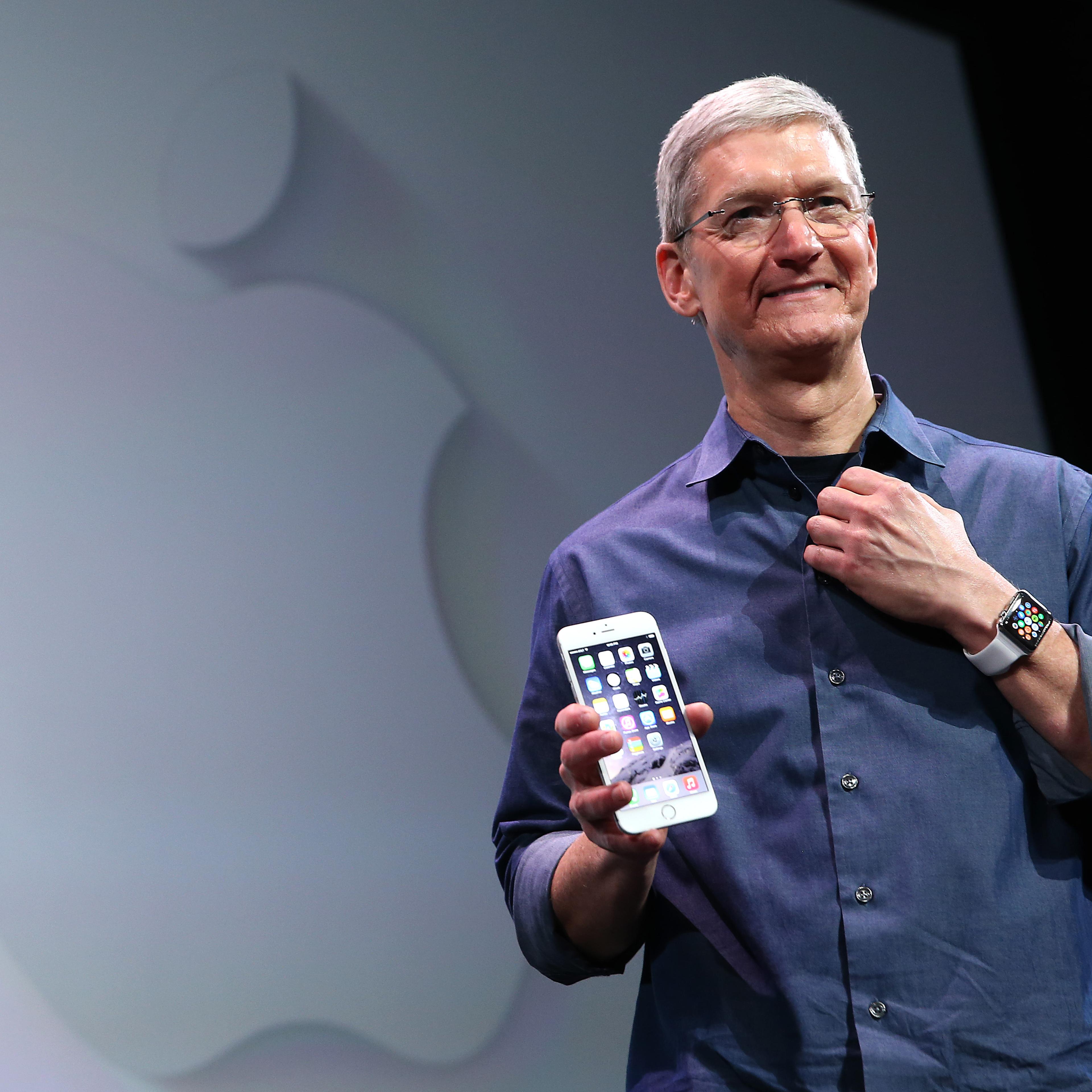 Apple Unveils iPhone 6