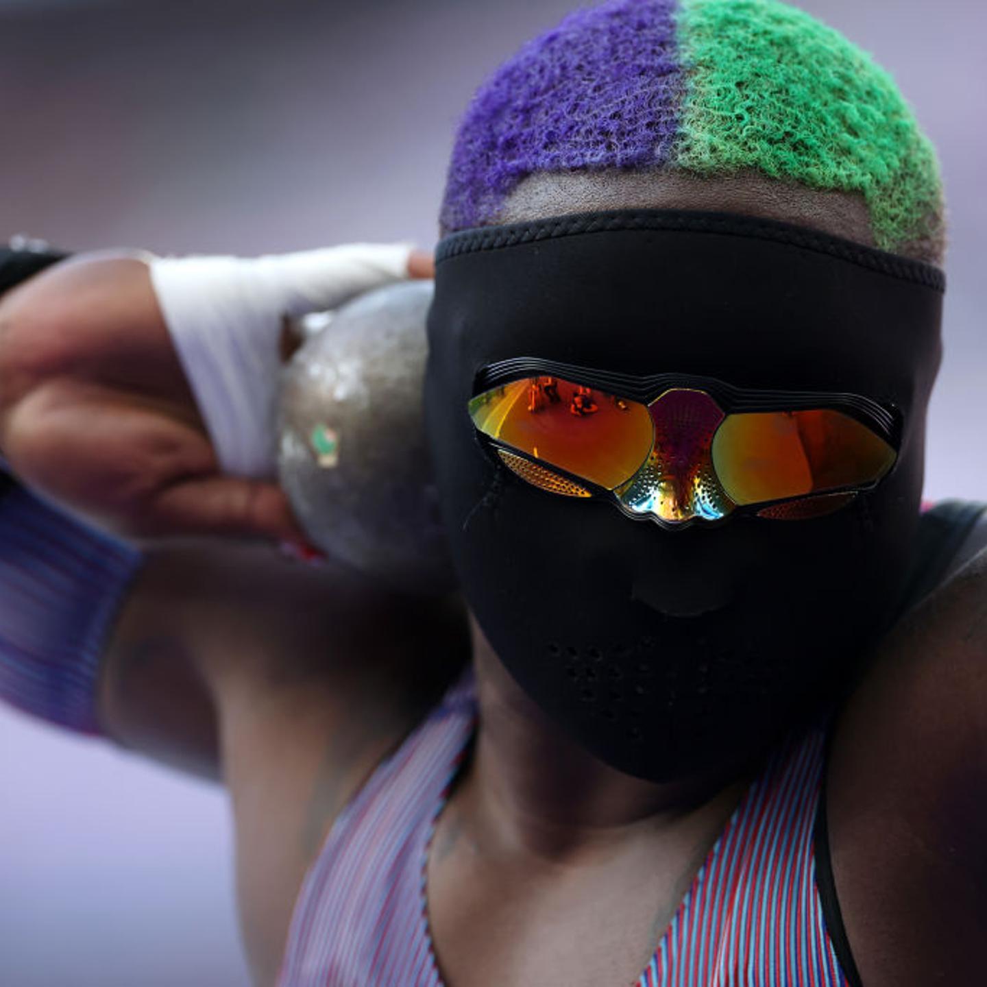 Raven Saunders mask