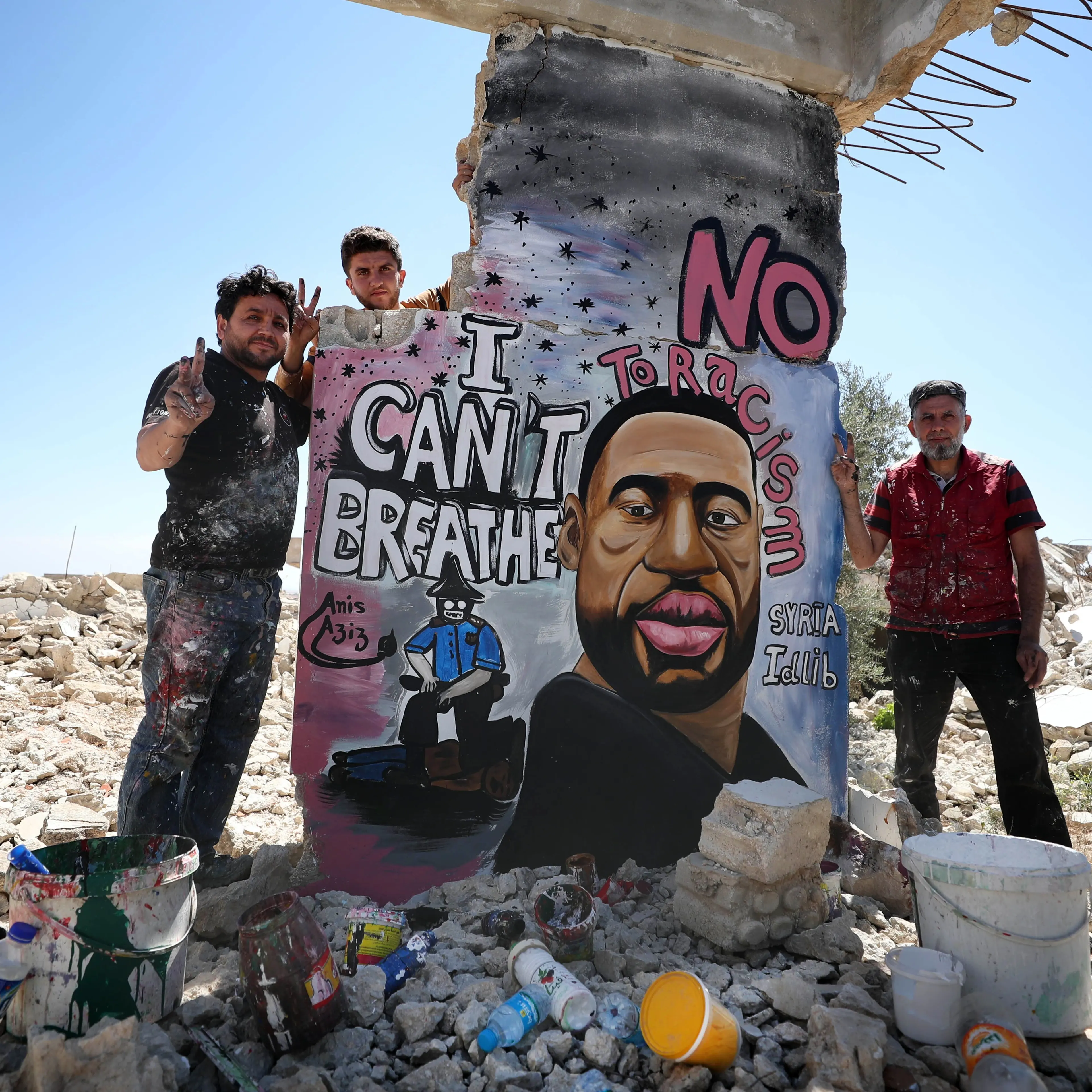 TOPSHOT-SYRIA-US-POLITICS-RACE