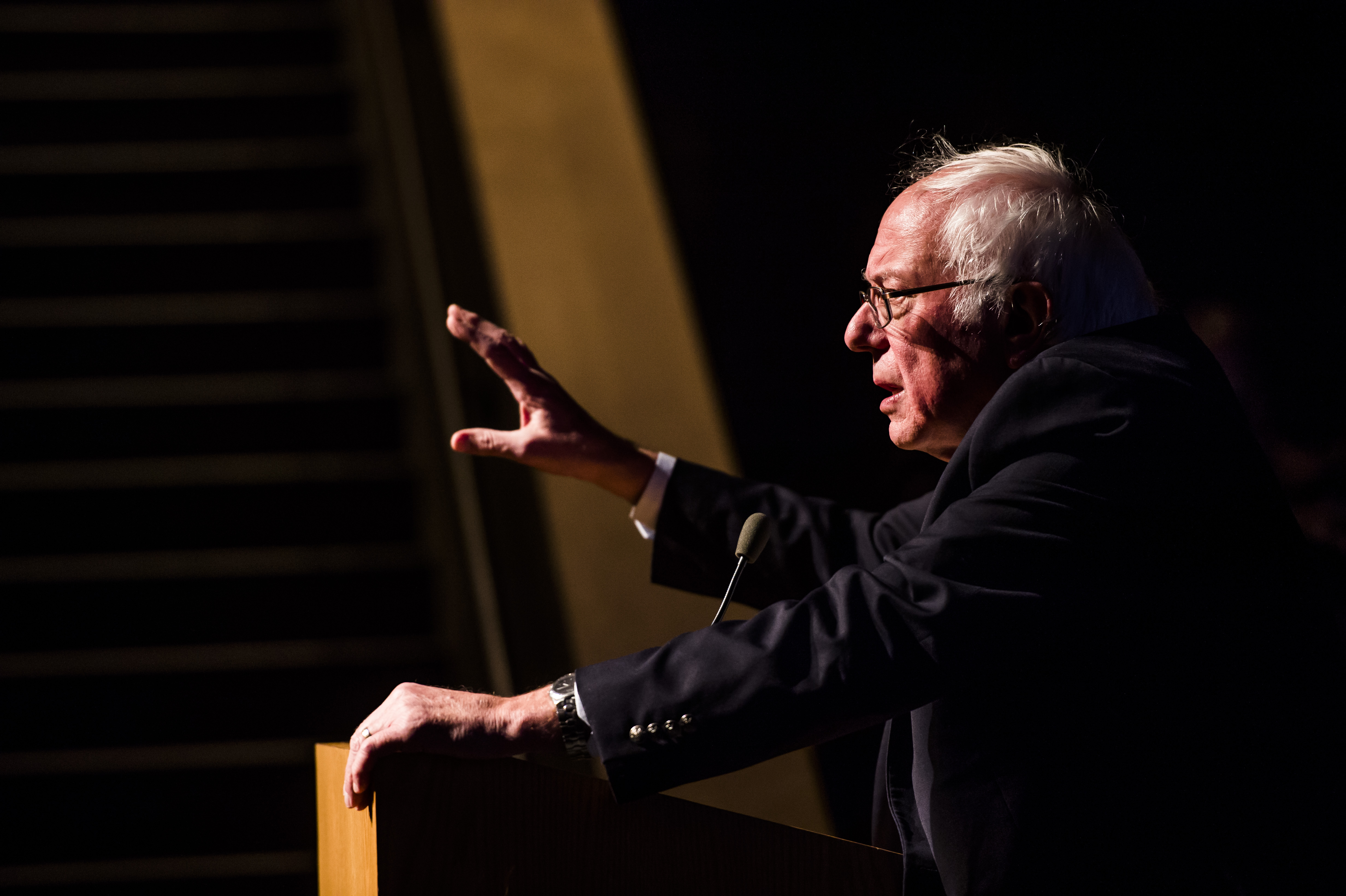 Bernie Sanders campaigns for Democrats in Colorado