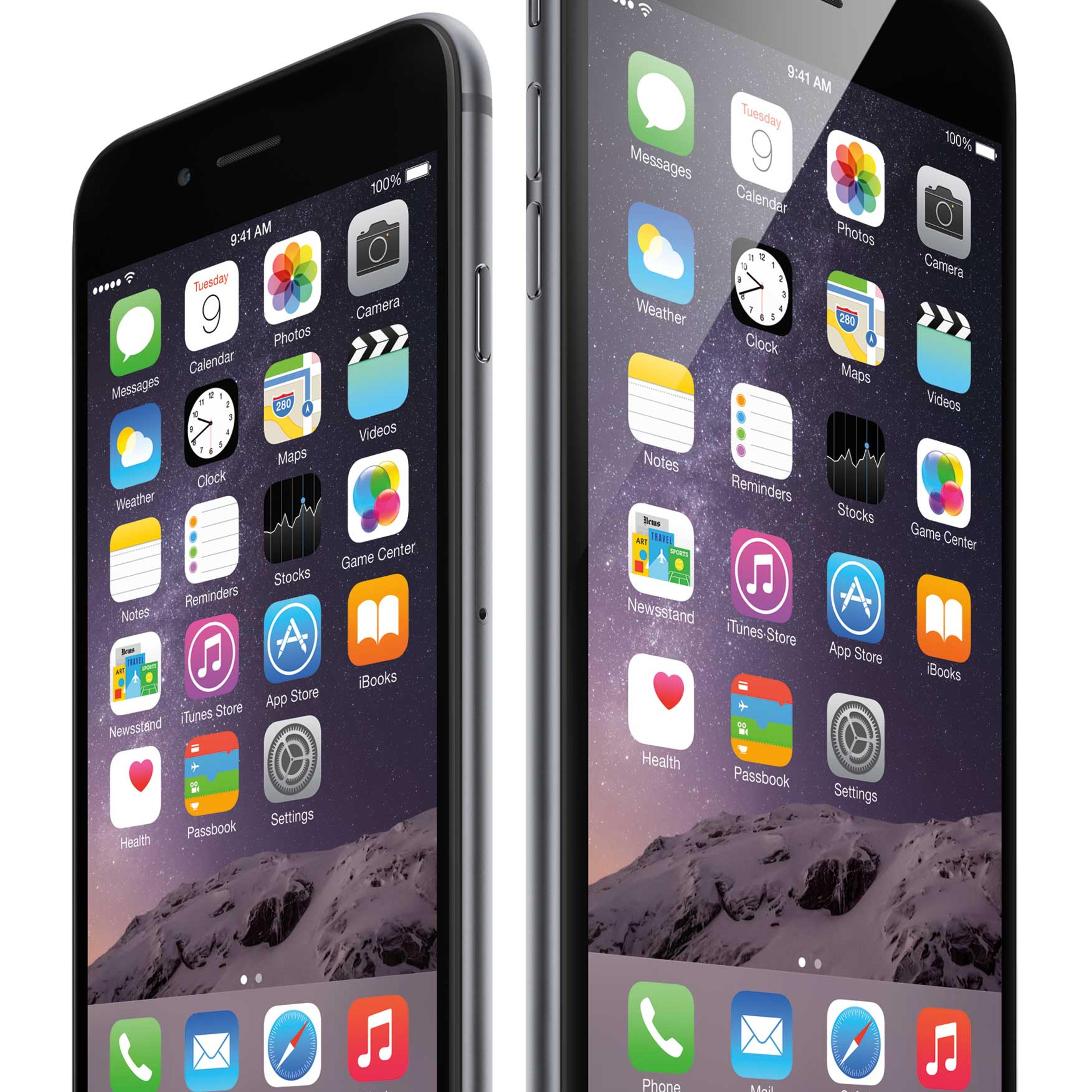 <span style="font-size:medium;"><strong>iPhone 6 and 6 Plus</strong></span>
Bigger is better, or so the critics cried, calling for Apple to make a supersized phone. That was before Apple quieted them with the release of the iPhone 6 Plus in September, the company’s largest iPhone ever. With an alluring 5.5-inch display that makes it feel something like a portable iPad, the phone is is a challenge to Samsung’s larger models. Along with a powerful 8-megapixel camera and longer battery life, the phone is more a statement than an answer.
