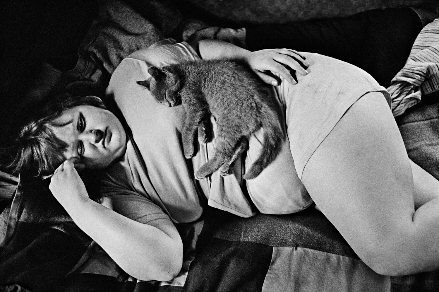 <em>Tracy and her cat</em>, 1991