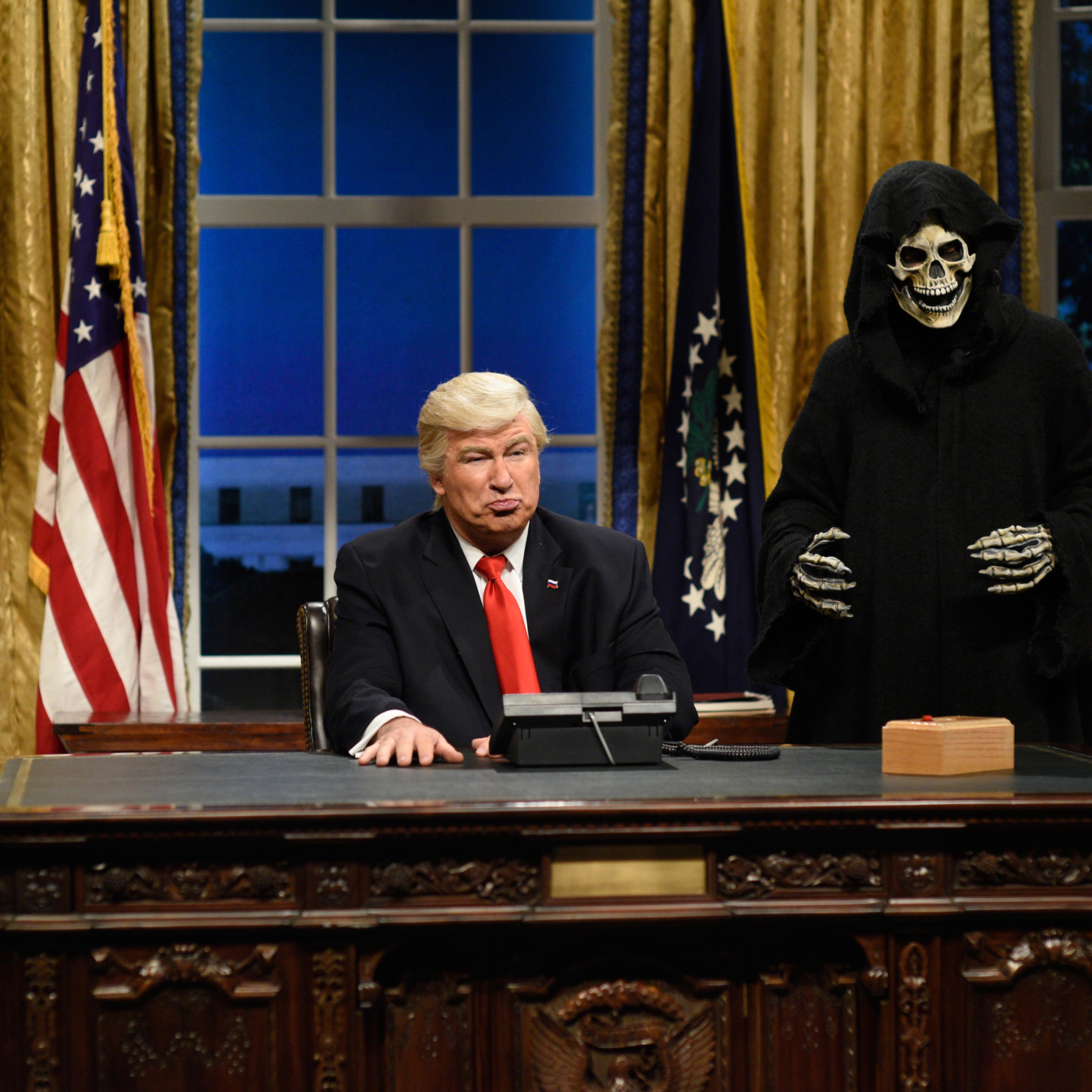 SATURDAY NIGHT LIVE -- "Kristen Stewart" Episode 1717 -- Pictured: (l-r) Alec Baldwin as President Donald J. Trump, Mikey Day as advisor Steve Bannon during the Oval Office Cold Open on February 4th, 2017 -- (Photo by: Will Heath/NBC/NBCU Photo Bank via