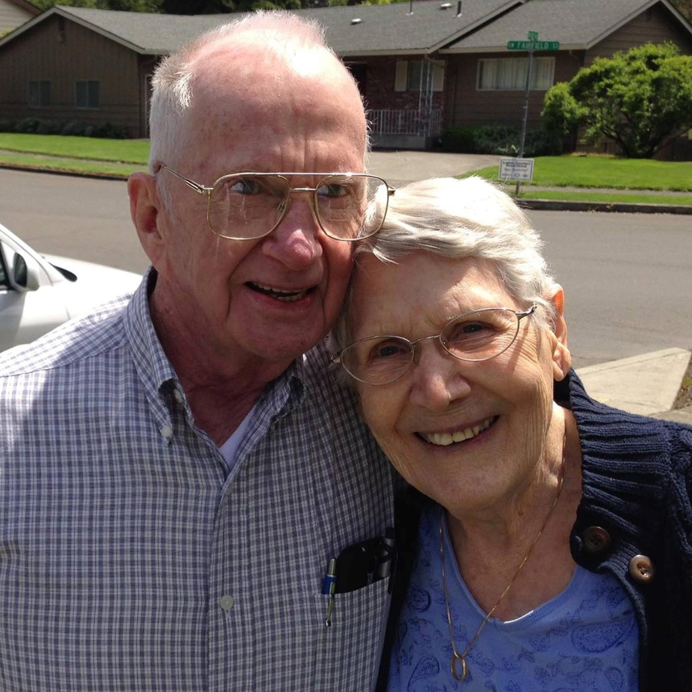 Charlie and Francie Emerick rest after a rousing family croquet game at daughter Jerilyn’s home in Portland, Ore., in May 2016. They died less than a year later. (Courtesy of Jerilyn Marler)
