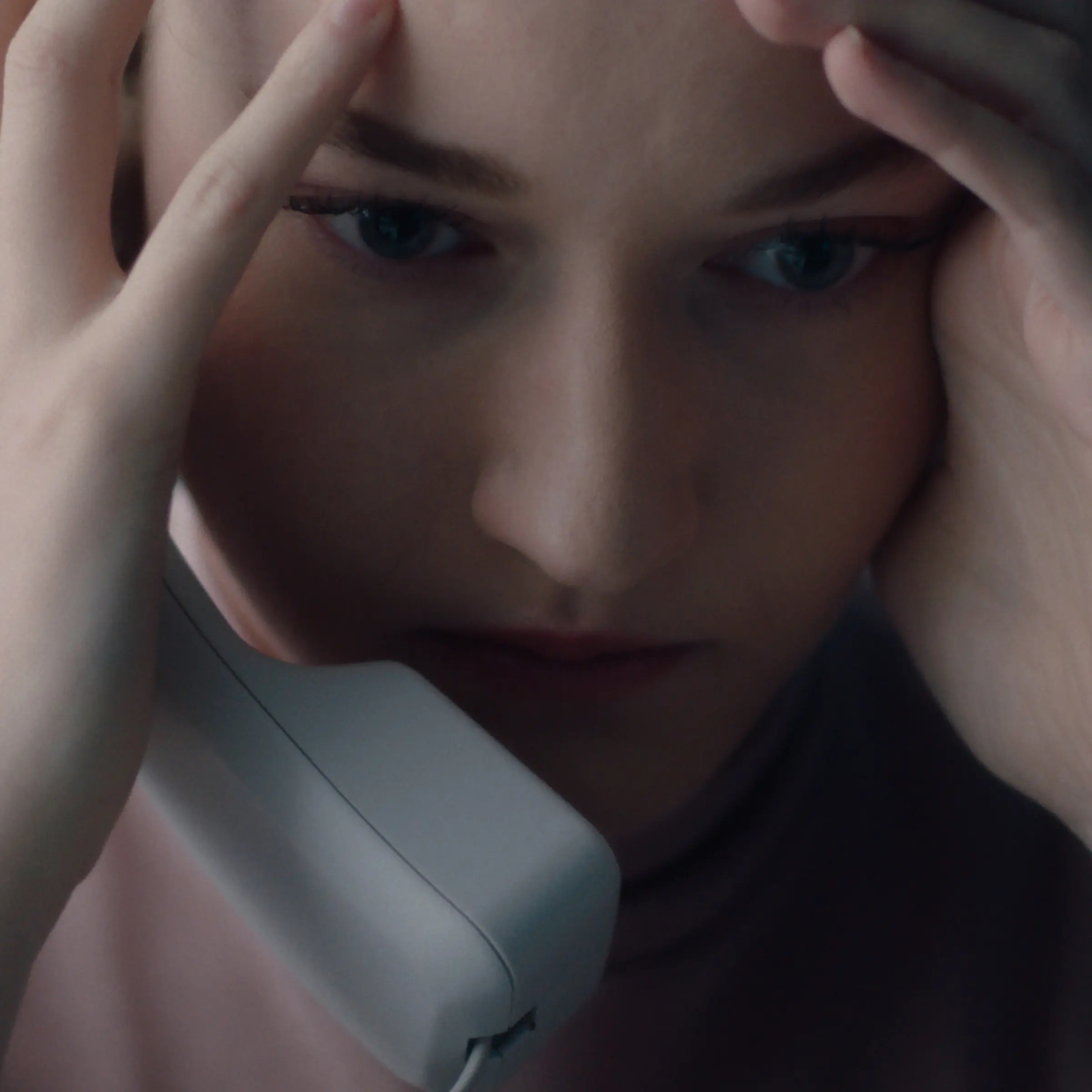 Julia Garner endures the anxiety behind a seemingly glamorous job in The Assistant.