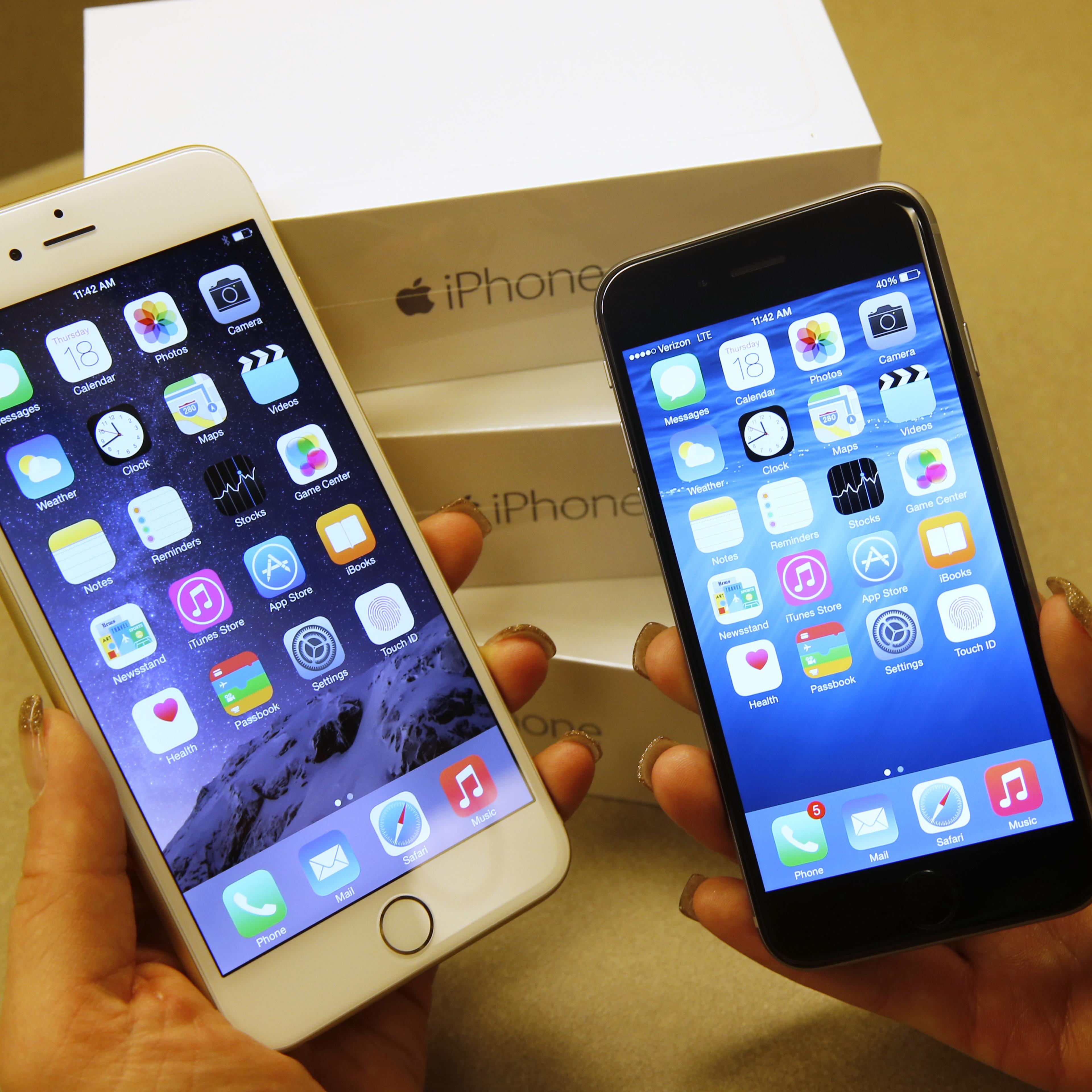 Verizon Store Stocks Shelves With New Apple iPhone 6