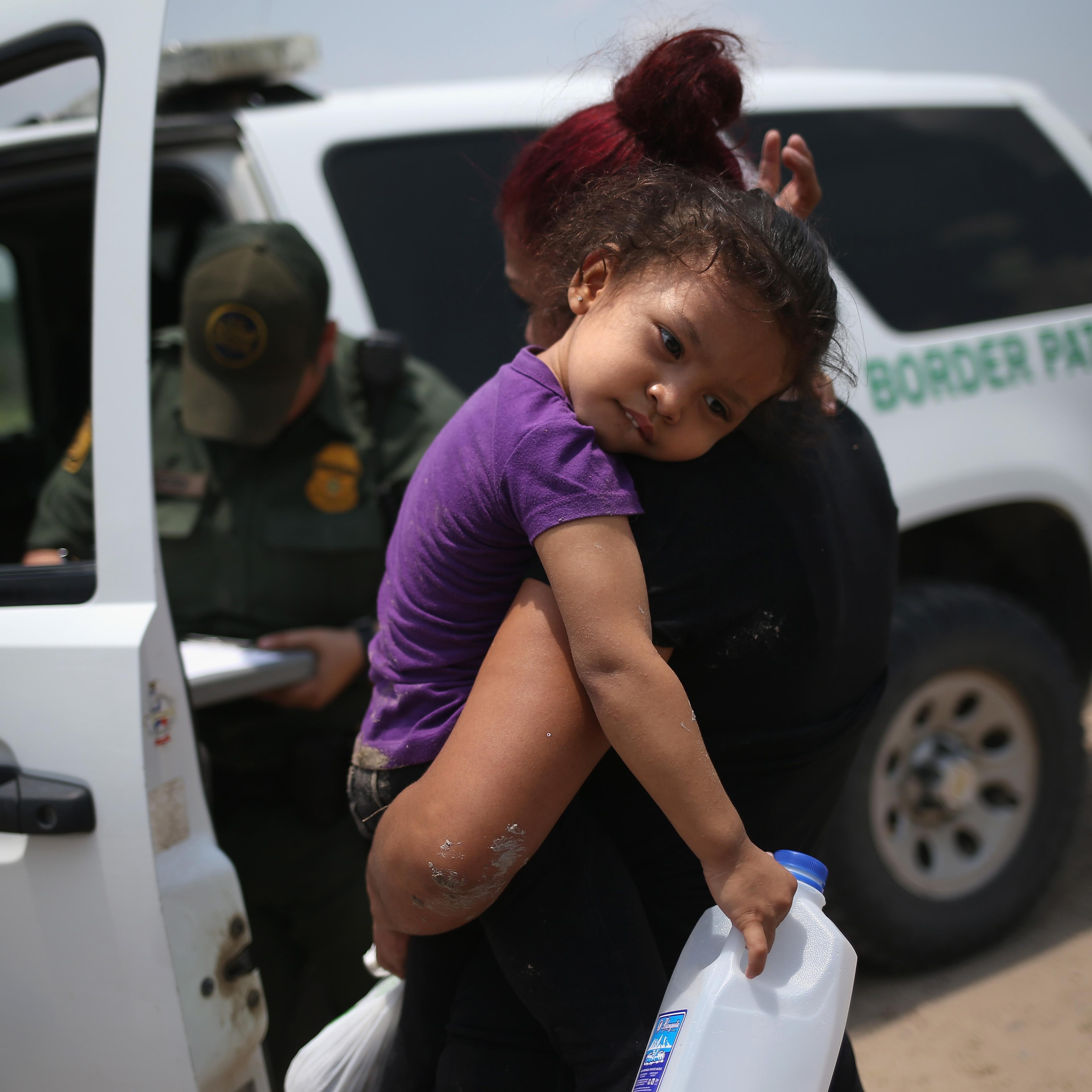 U.S. Agents Take Undocumented Immigrants Into Custody Near Tex-Mex Border