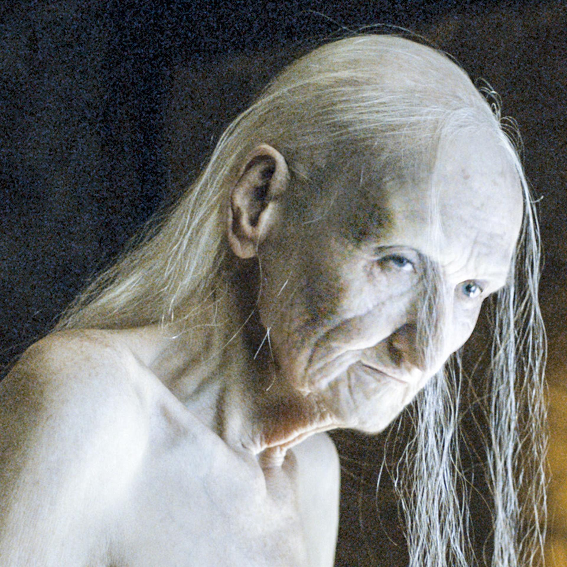 Carice van Houten as Melisandre in Game of Thrones, Season 6.