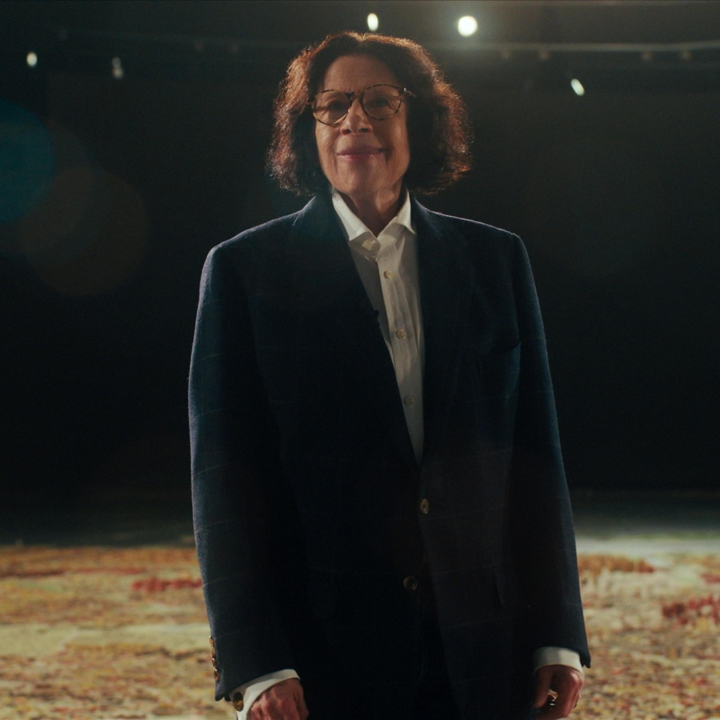 Pretend It's a City (L to R) Fran Lebowitz as Fran Lebowitz in episode 101 of Pretend It's a City Cr. COURTESY OF NETFLIX � 2020