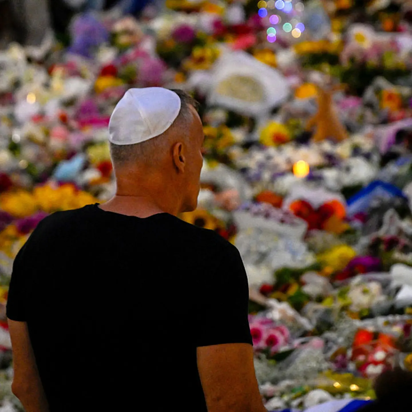 Australia Reacts To Mass Shooting At Bondi Beach