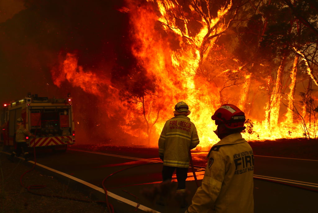 Gospers Mountain Fire At Emergency Level As Heatwave Continues