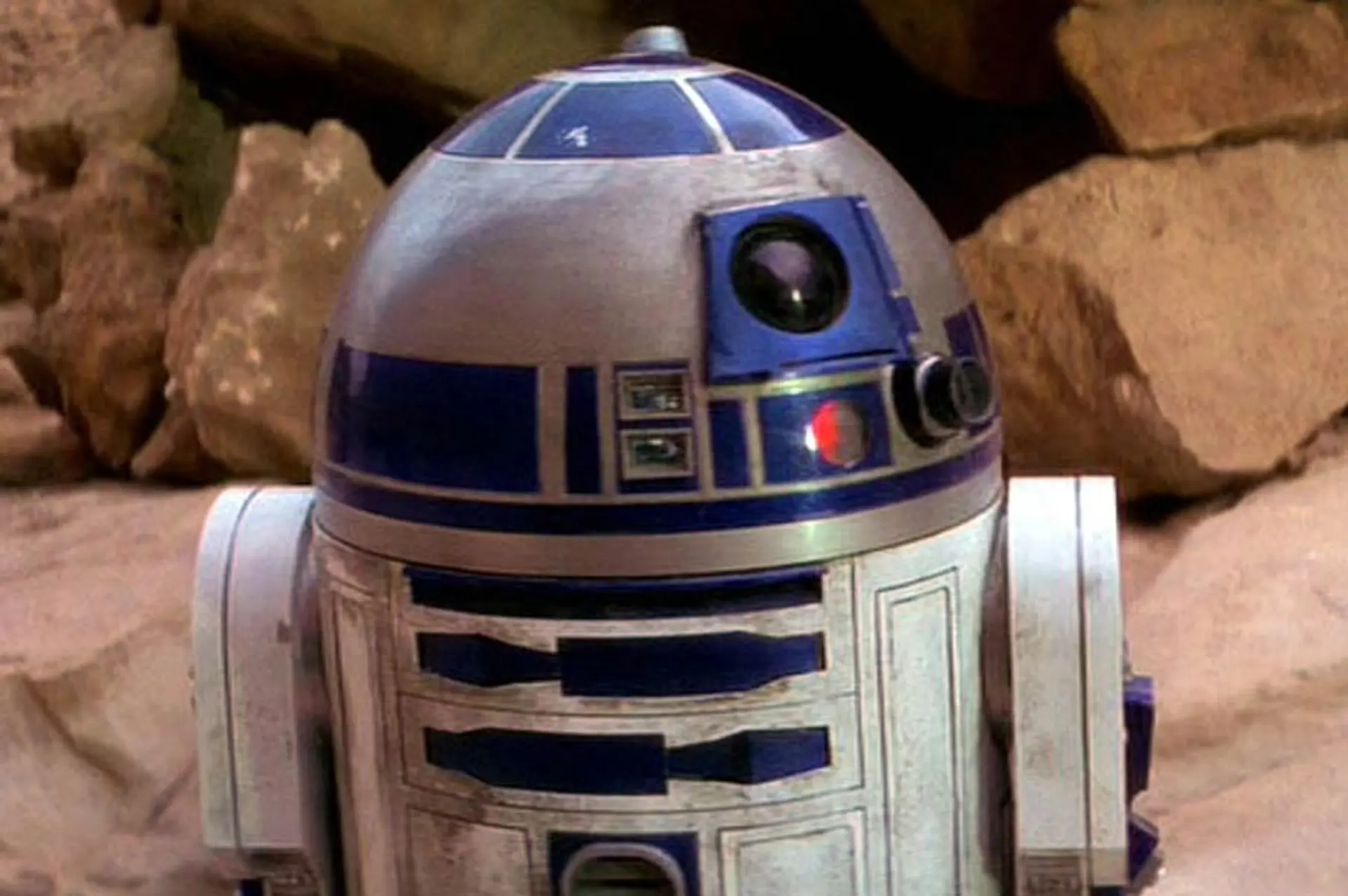 R2D2 – Star Wars, 1977