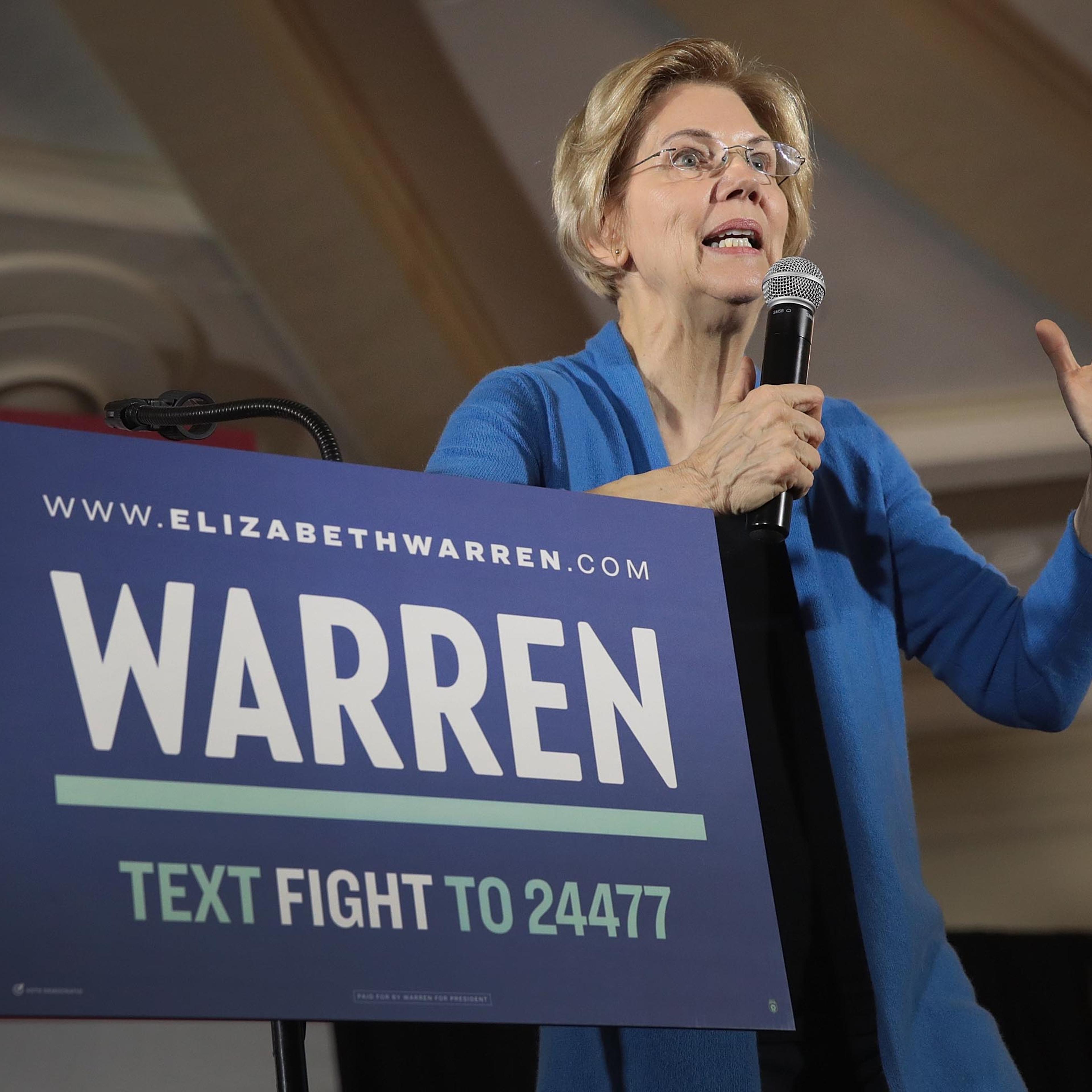 Senator Elizabeth Warren Holds Iowa Organizing Events For 2020 Presidential Race
