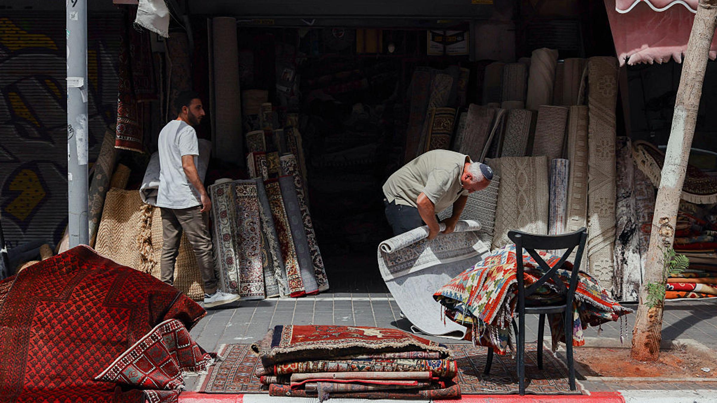 Israel’s Economy is Flourishing, Yet Many Citizens Struggle. Israel’s Economy is Flourishing, Yet Many Citizens Struggle.