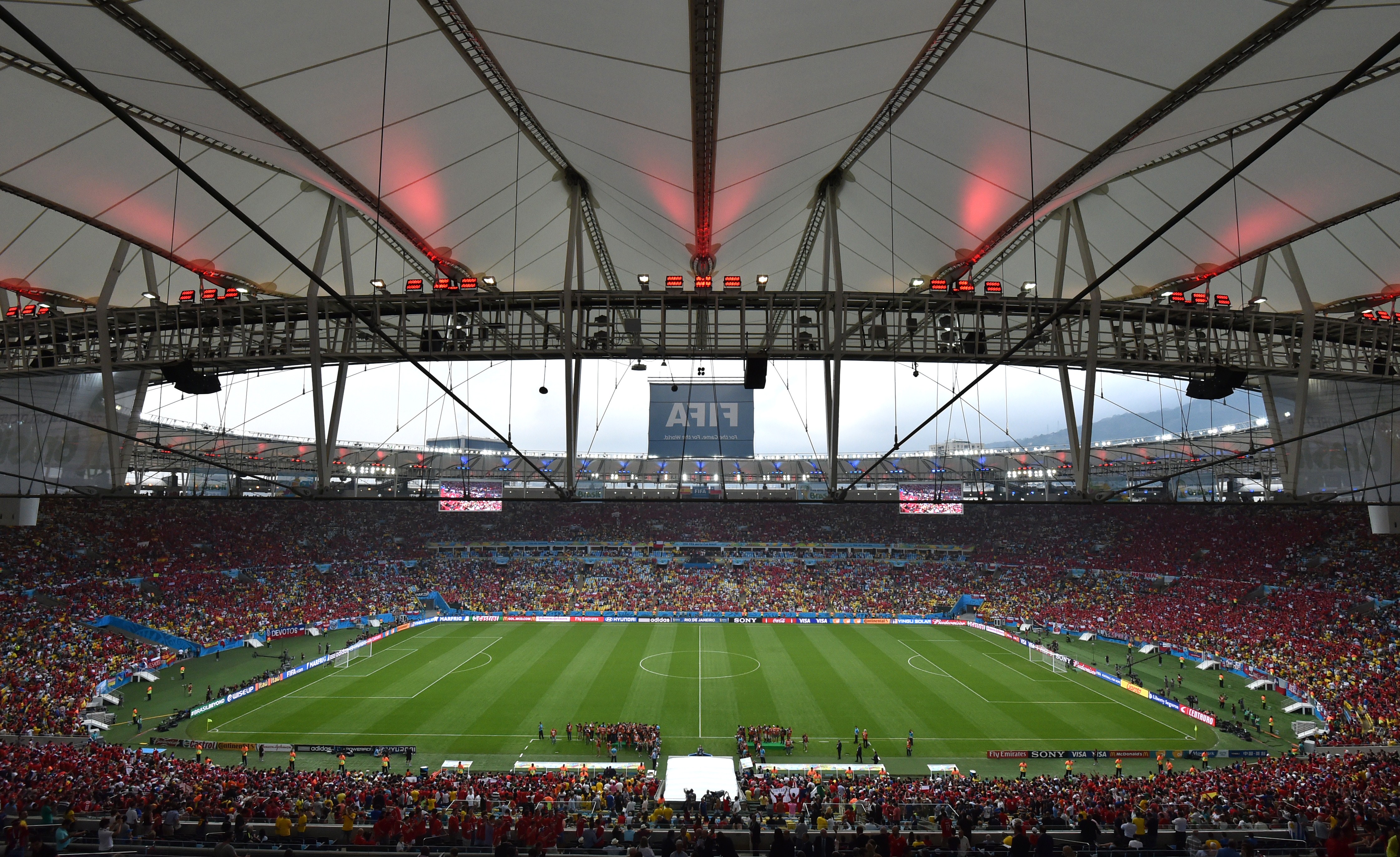 FBL-WC-2014-MATCH19-ESP-CHI-STADIUM
