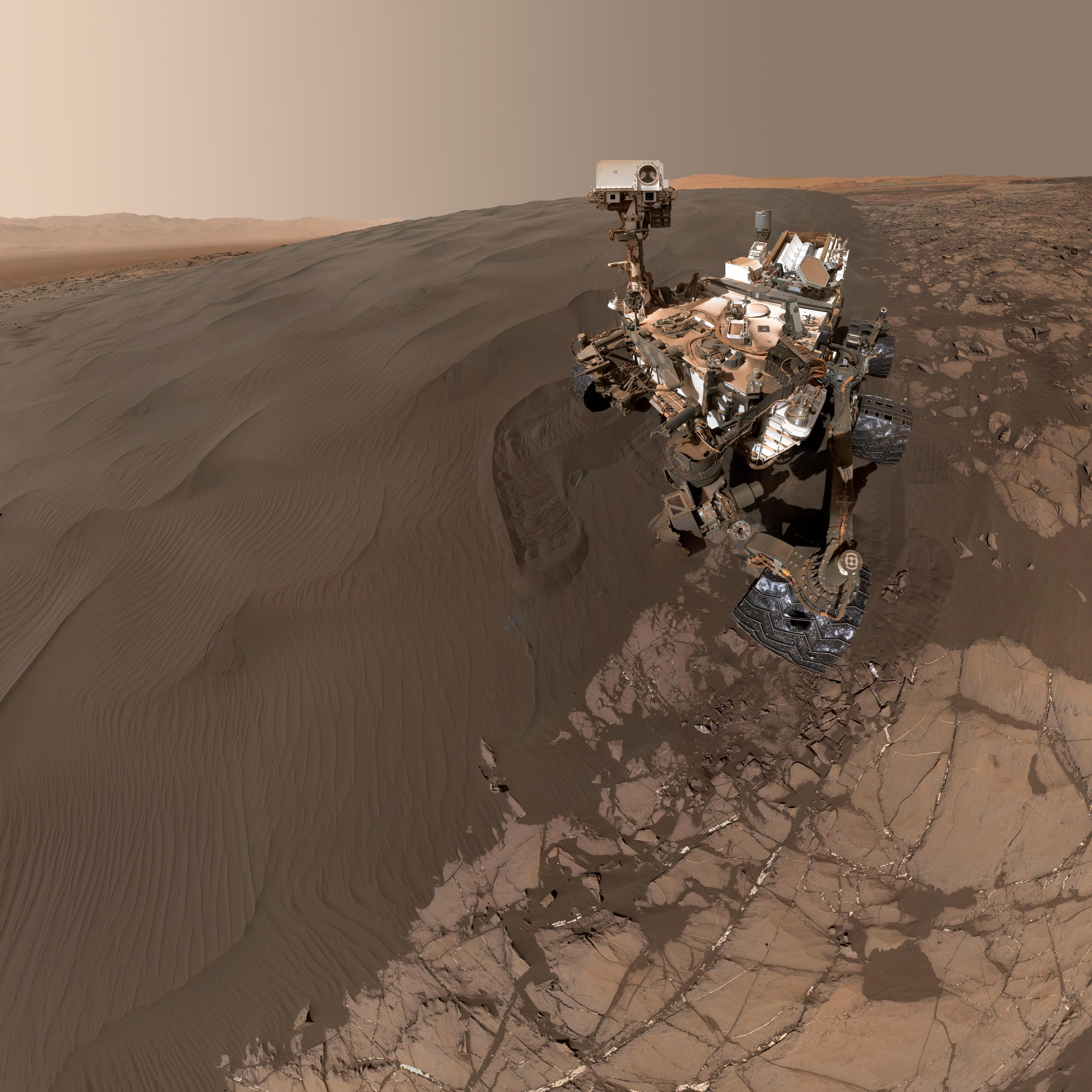 Glamour shot: The Curiosity rover at work on Mars's Bagnold Dune Field, on January 19, 2016