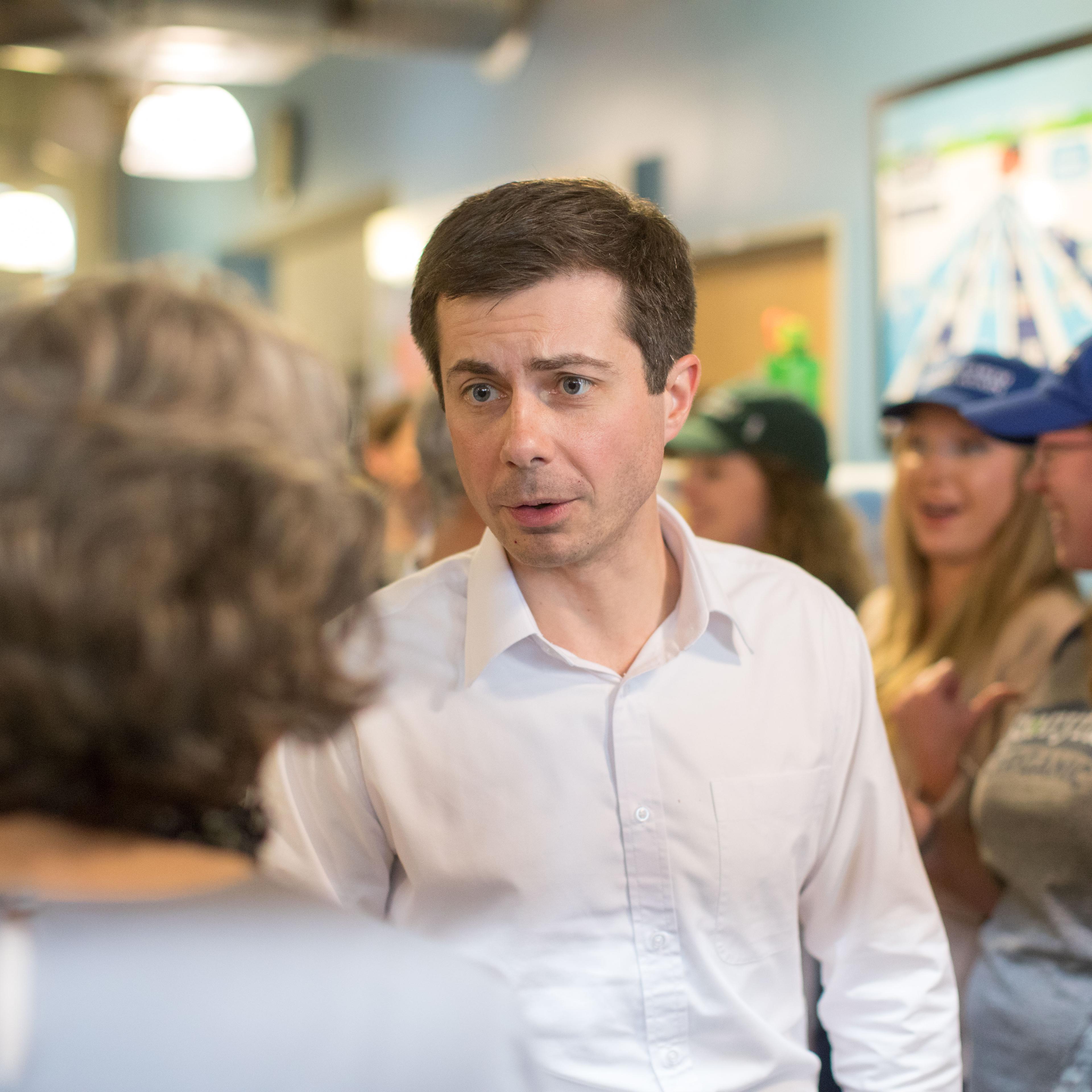 Democratic Presidential Candidate Pete Buttigieg Campaigns In New Hampshire