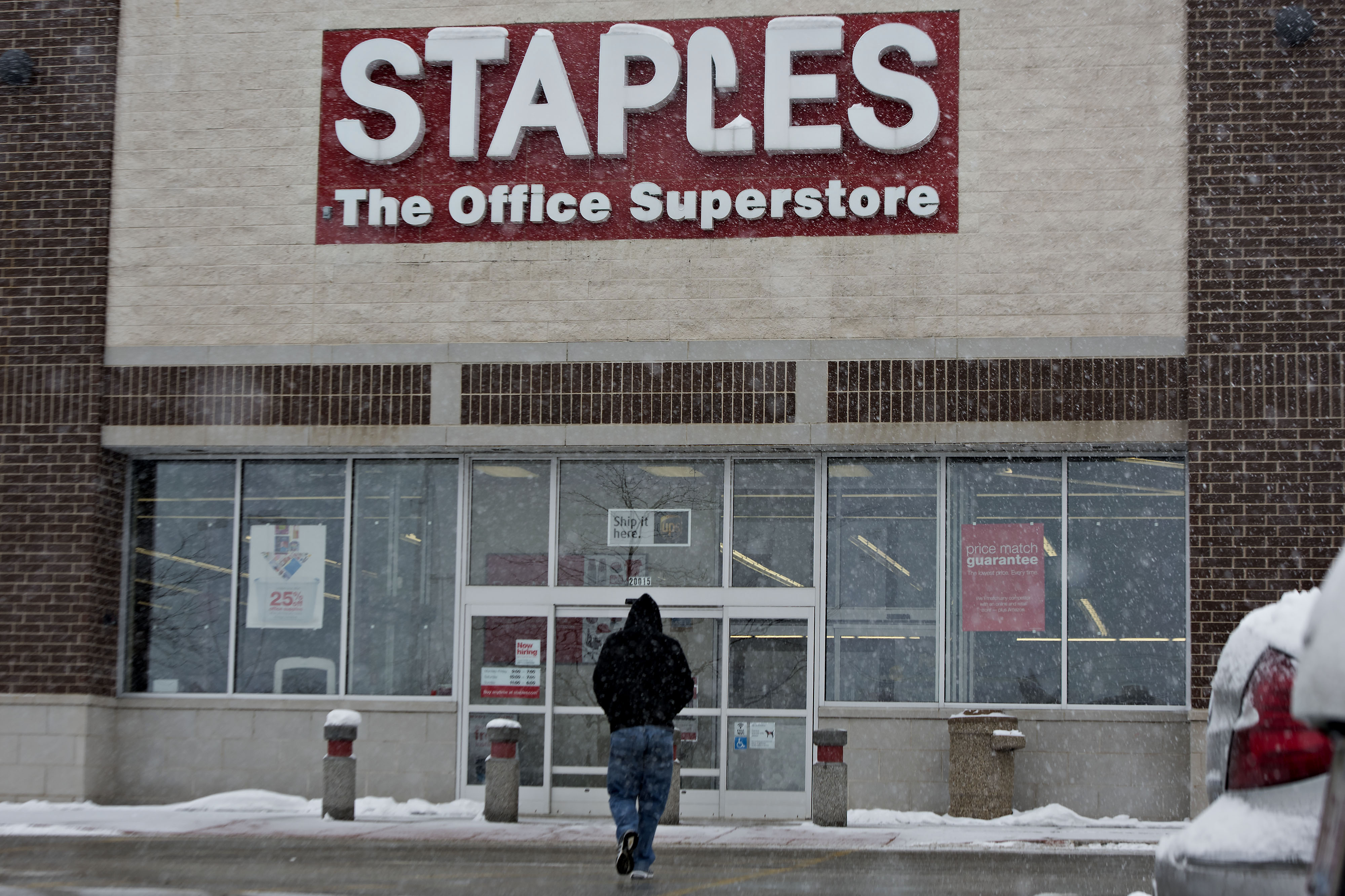 staples office depot merger December 2015