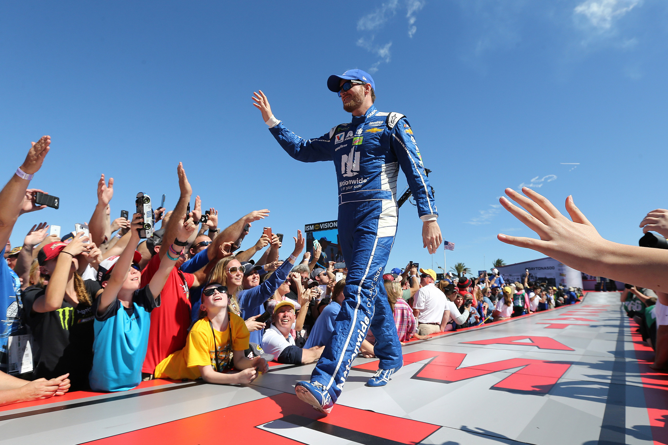 dale-earnhardt-jr-retires-race-car