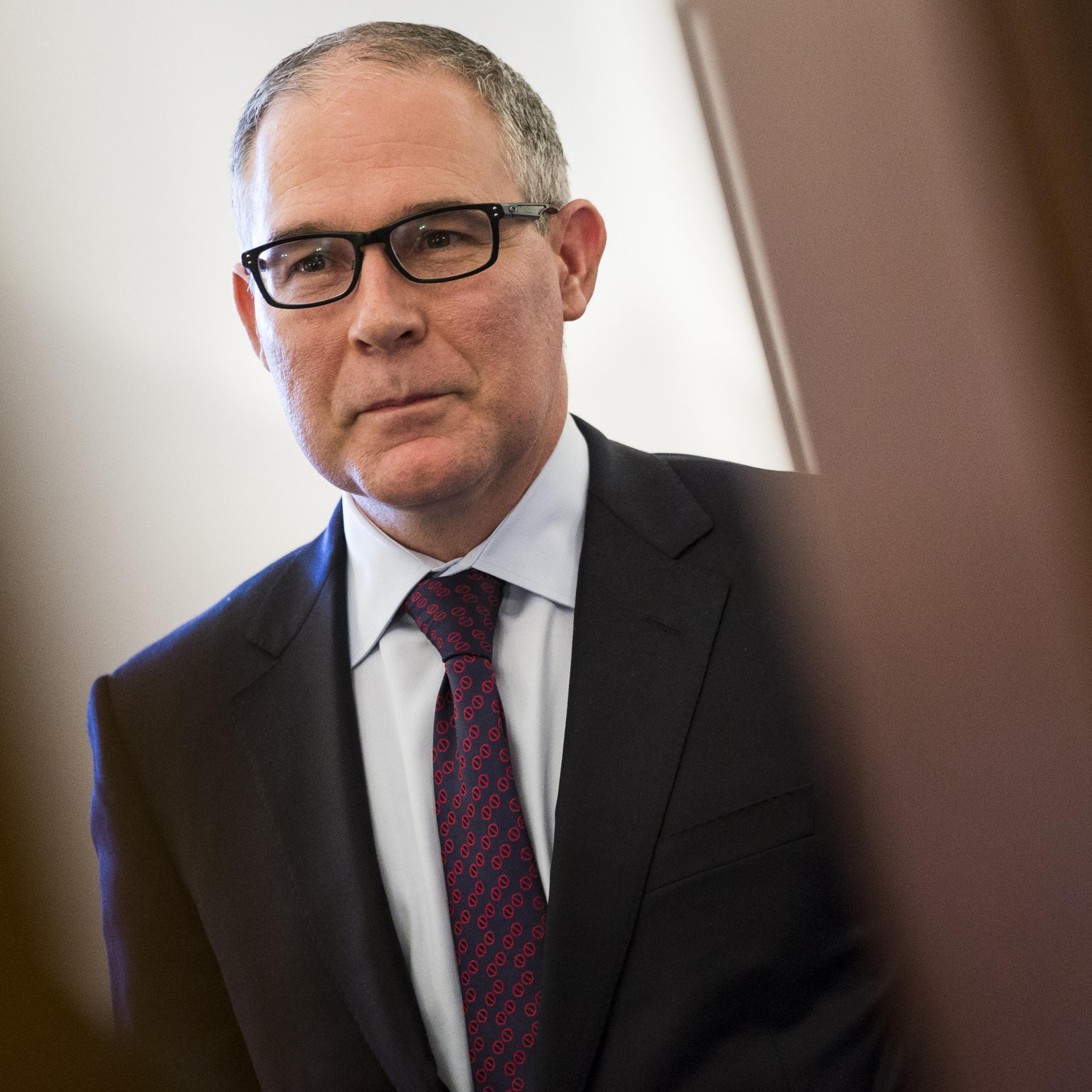 Oklahoma Attorney General Scott Pruitt meets with Senator Capito