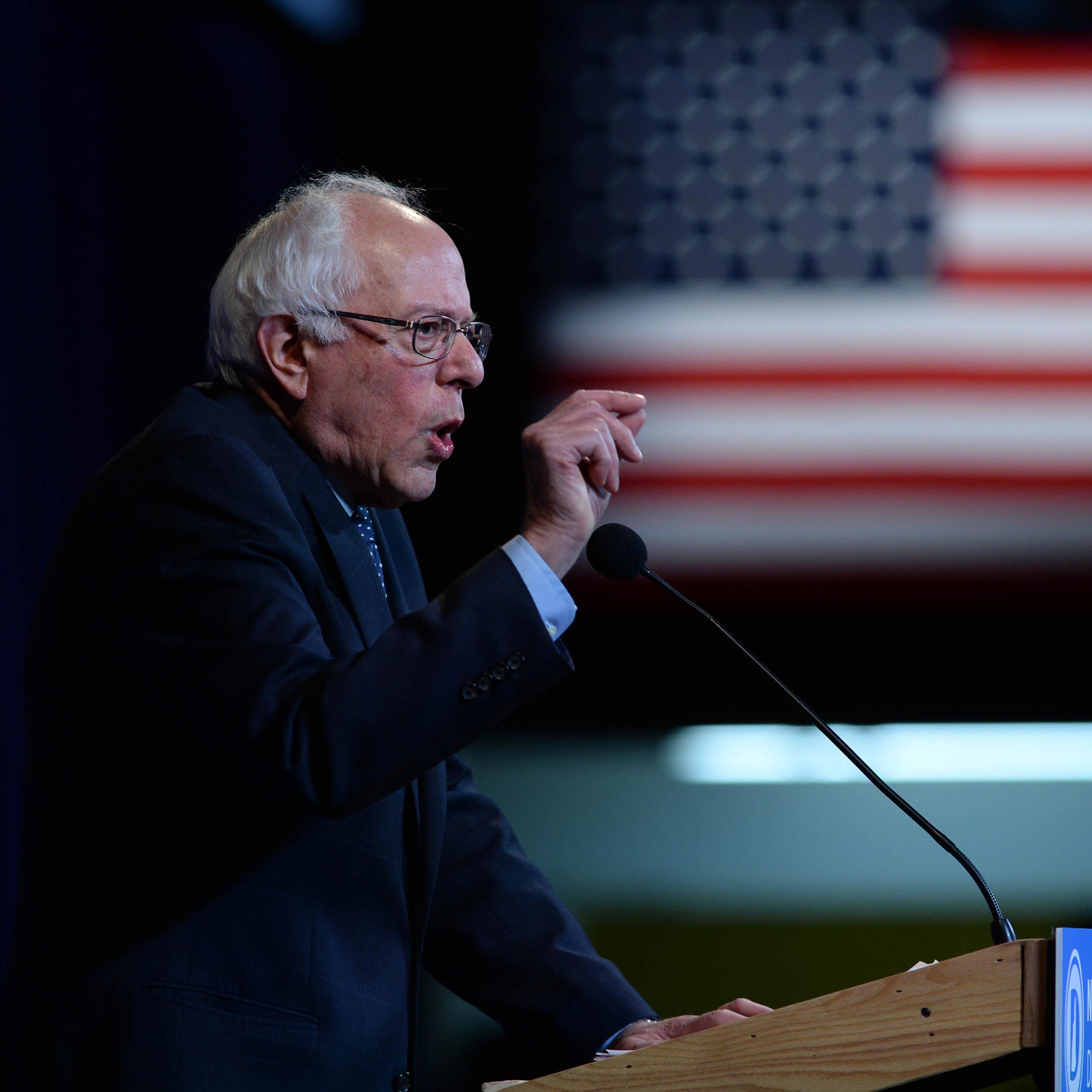 Democratic Presidential Candidates Attend Jefferson-Jackson Dinner In New Hampshire