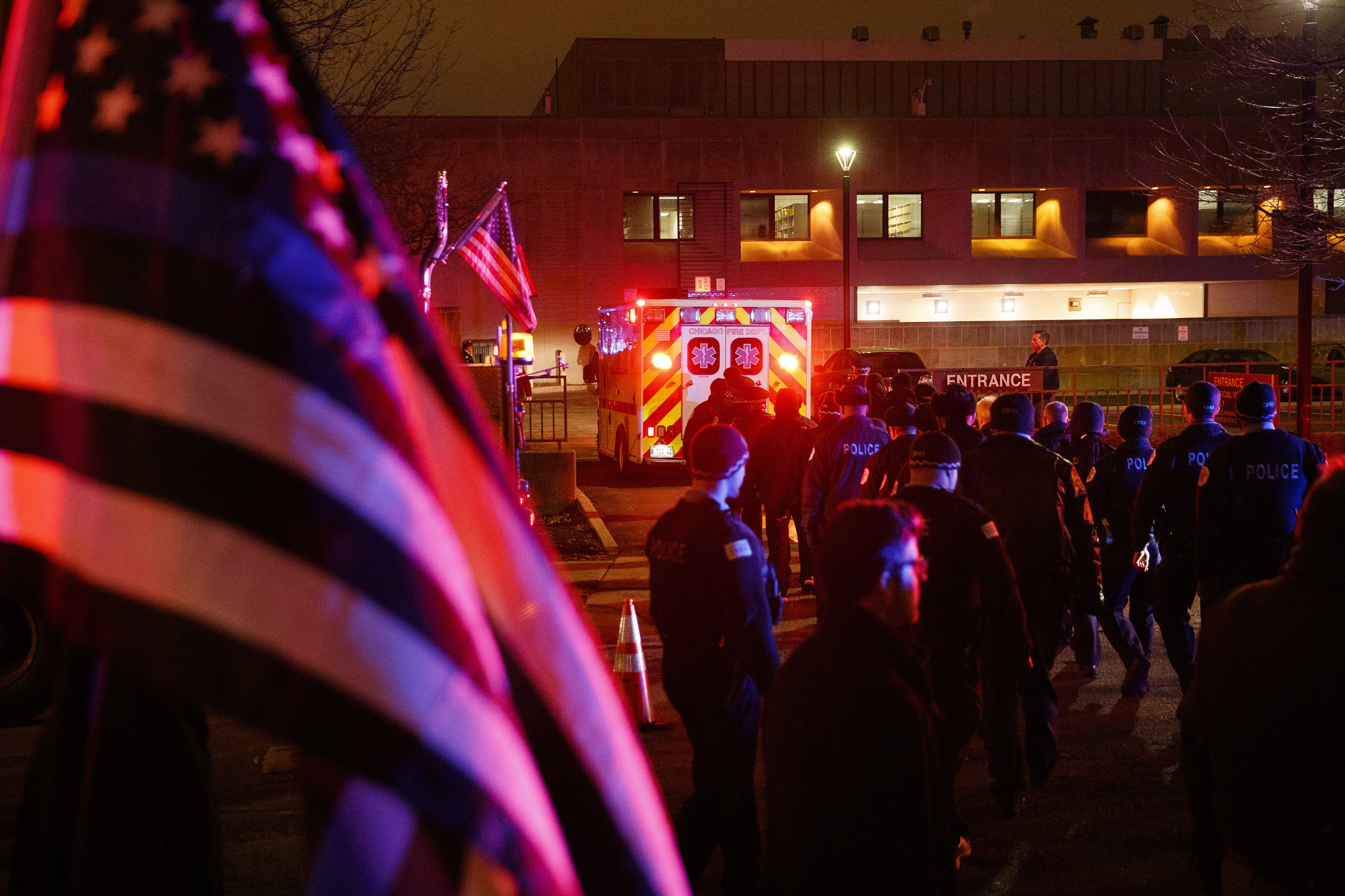 Gunman in Chicago hospital attack had threatened to shoot up Chicago Fire Academy, officials say
