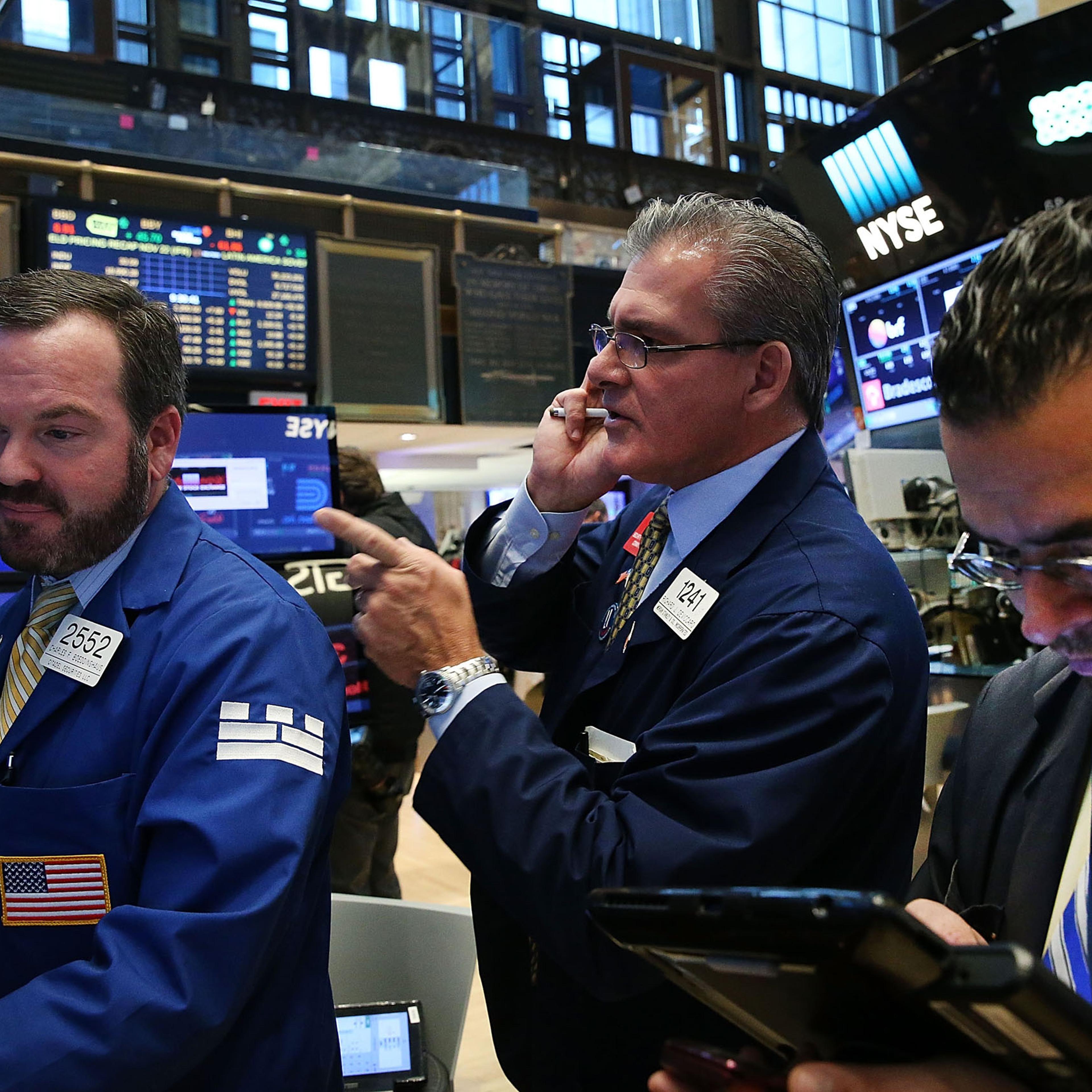 Dow Climbs Over 19,000 For First Time As Stock Rally Continues