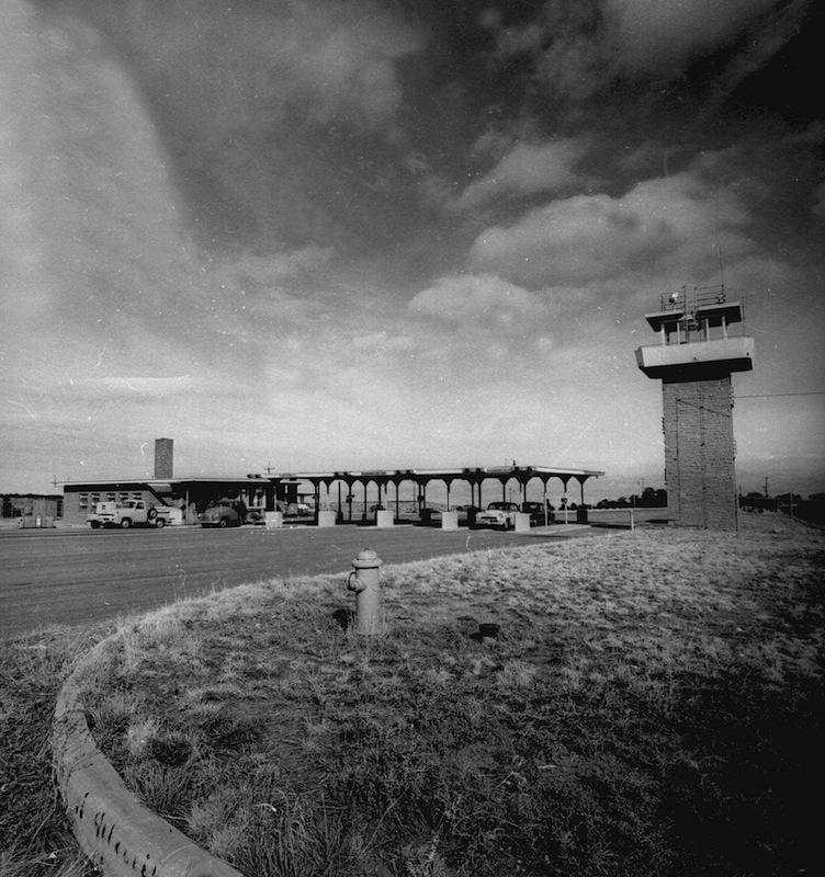 LOS ALAMOS GATE