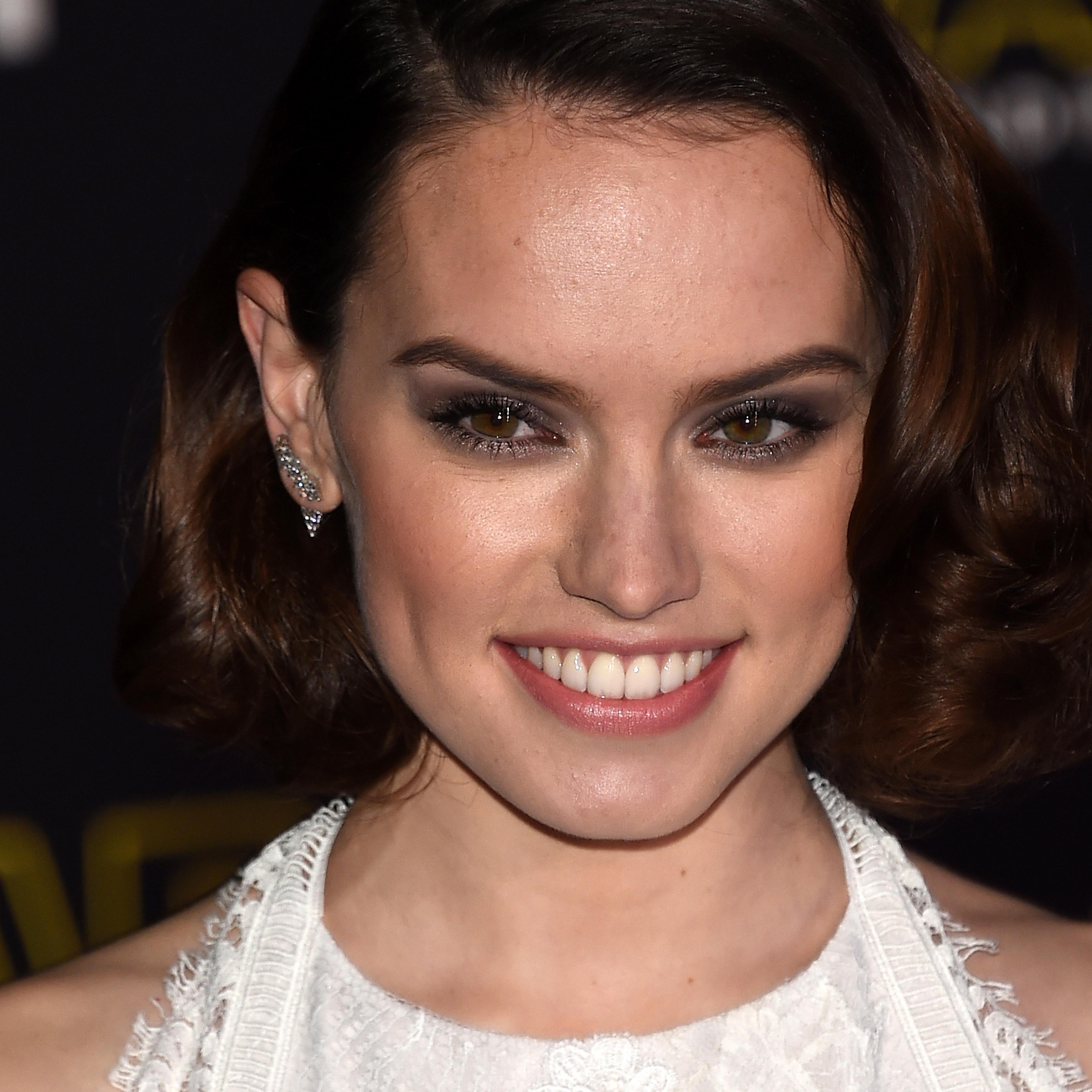 Premiere Of Walt Disney Pictures And Lucasfilm's "Star Wars: The Force Awakens" - Arrivals