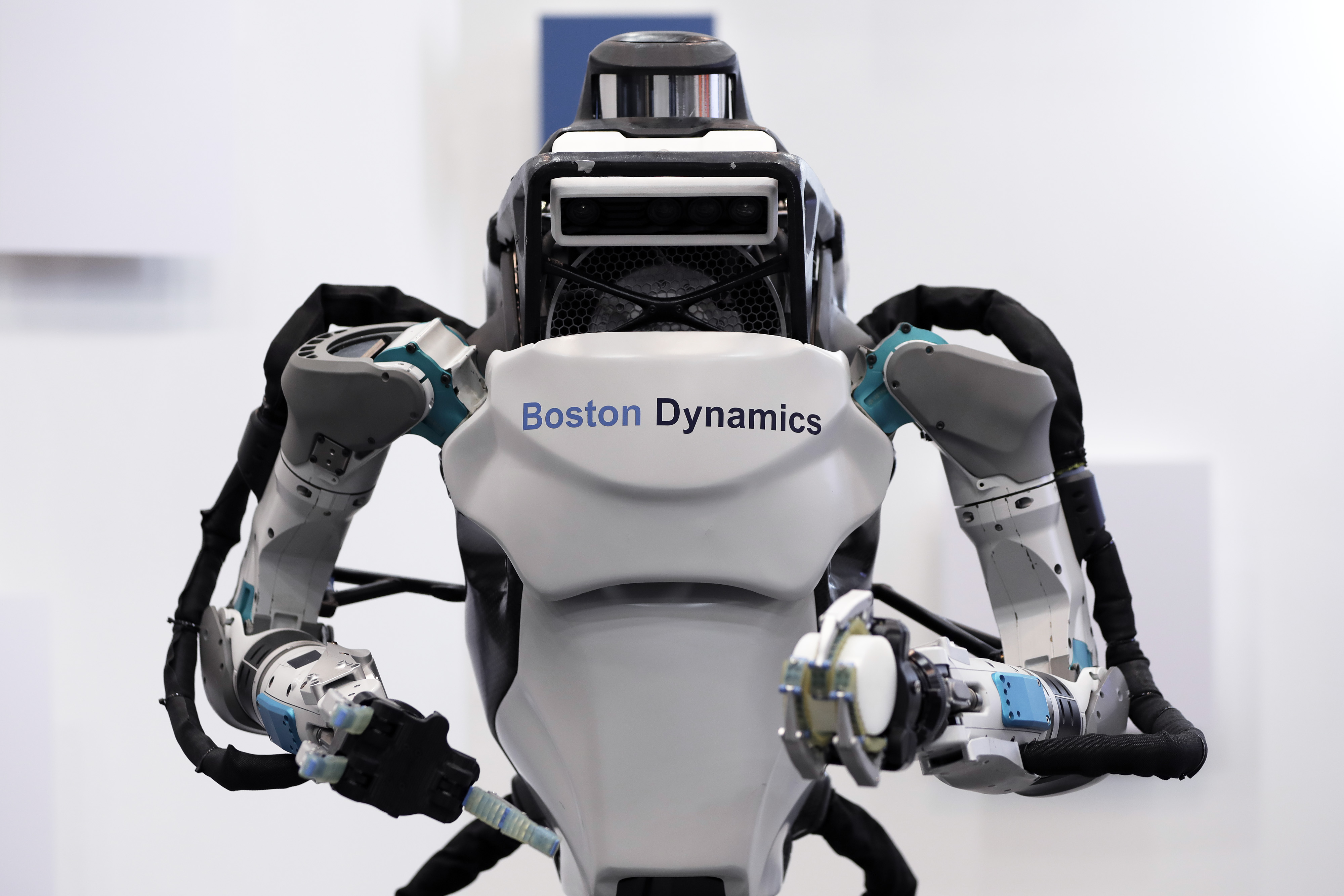 Key Speakers and Presentations at SoftBank Robot World 2017