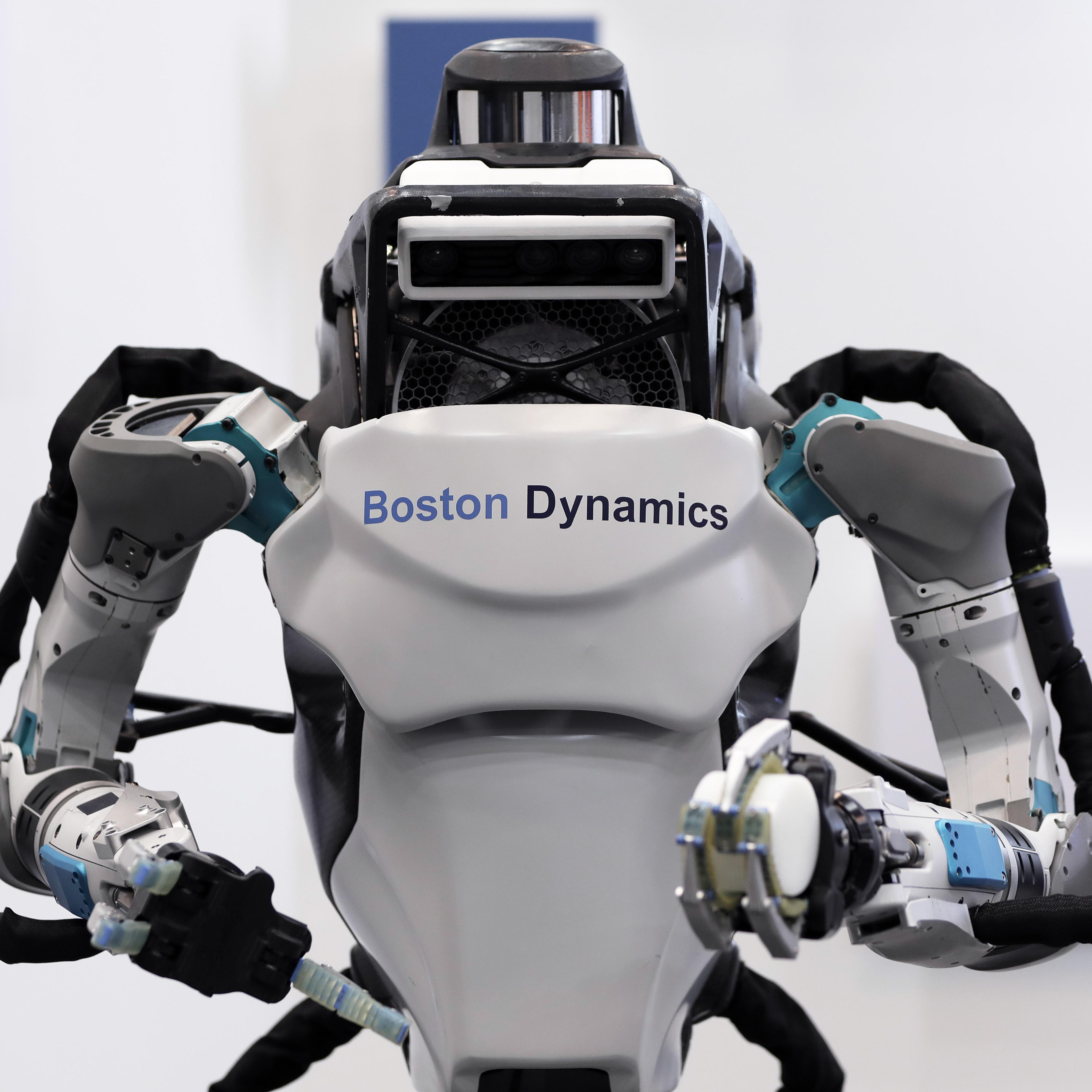 Key Speakers and Presentations at SoftBank Robot World 2017